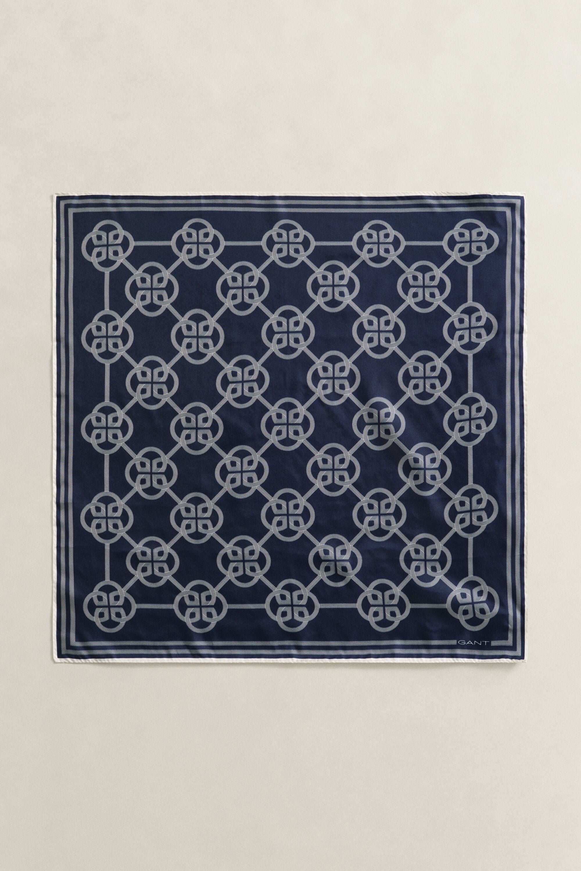 Zijden sjaal met monogramprint