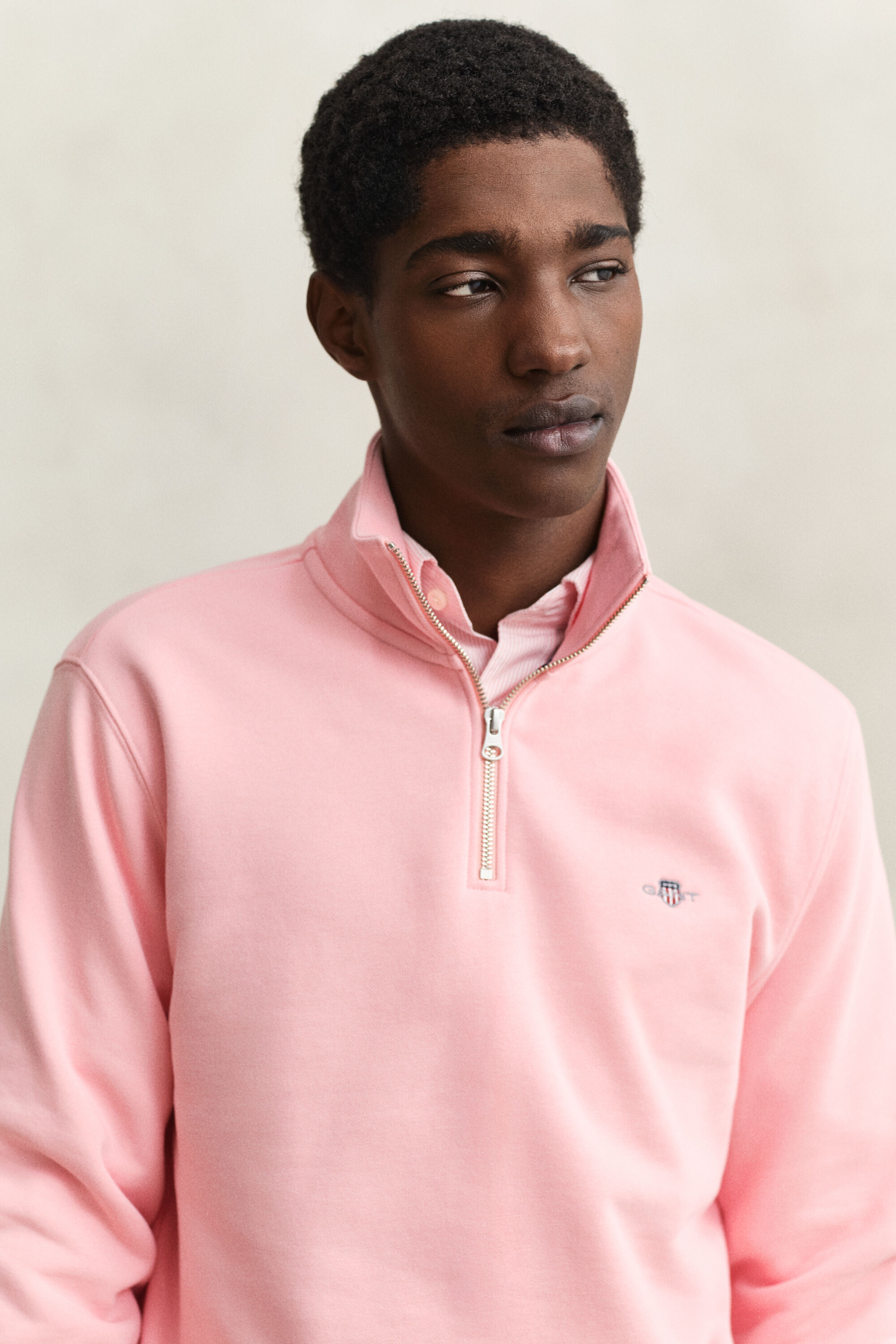 Shield sweatshirt met korte rits