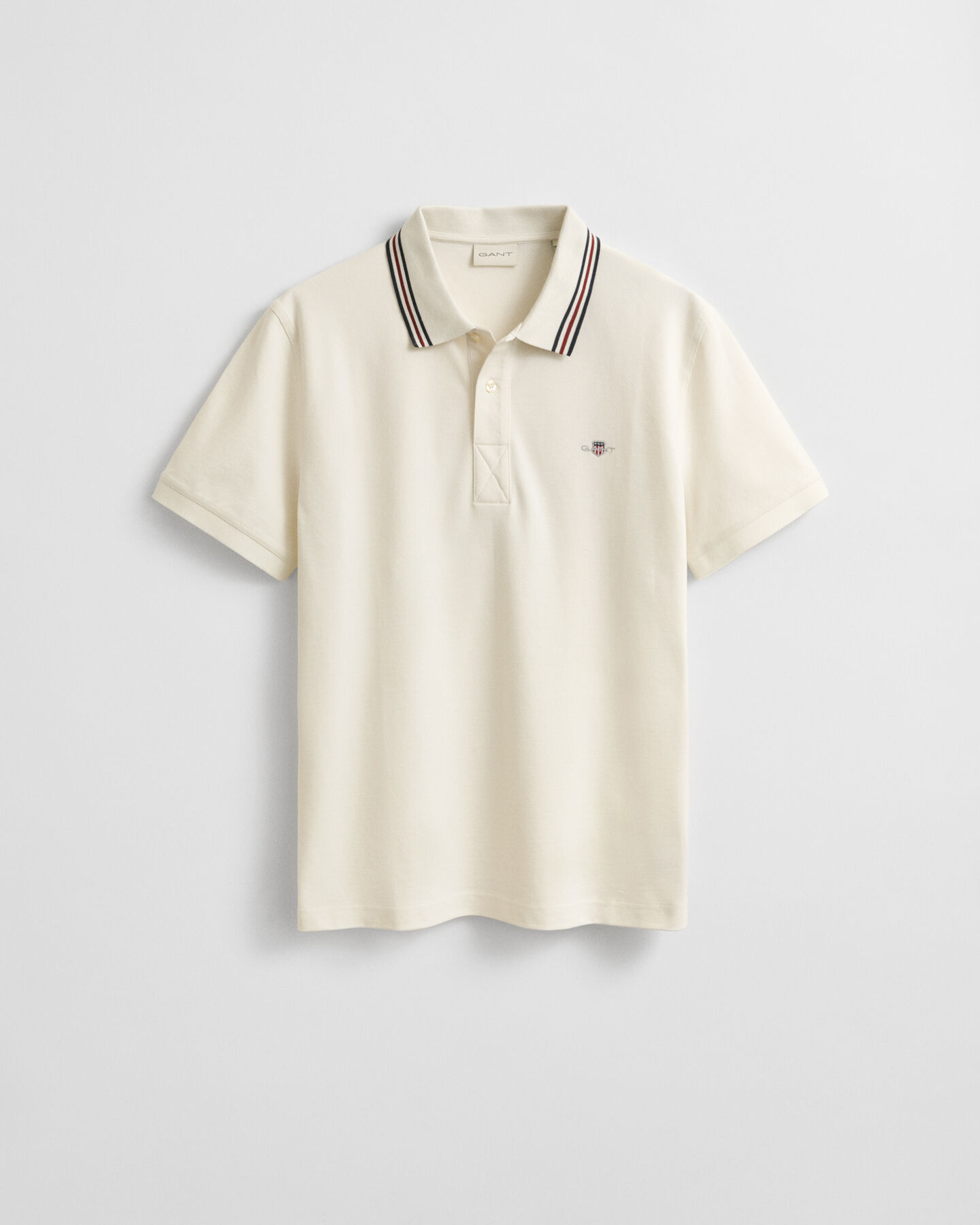 Poloshirt met biesje langs de kraag