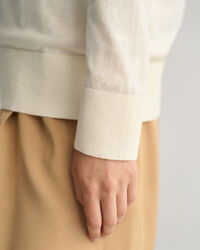 Fijngebreide trui met V-hals