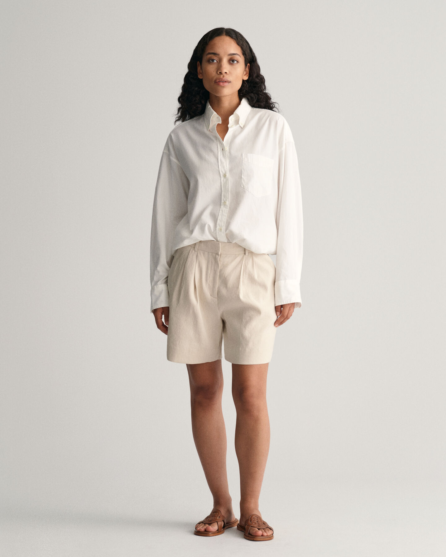 Nette short van stretchlinnen