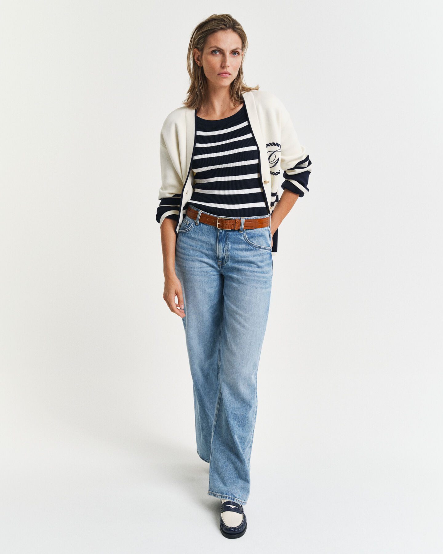 Gestreepte ribgebreide off-shoulder top