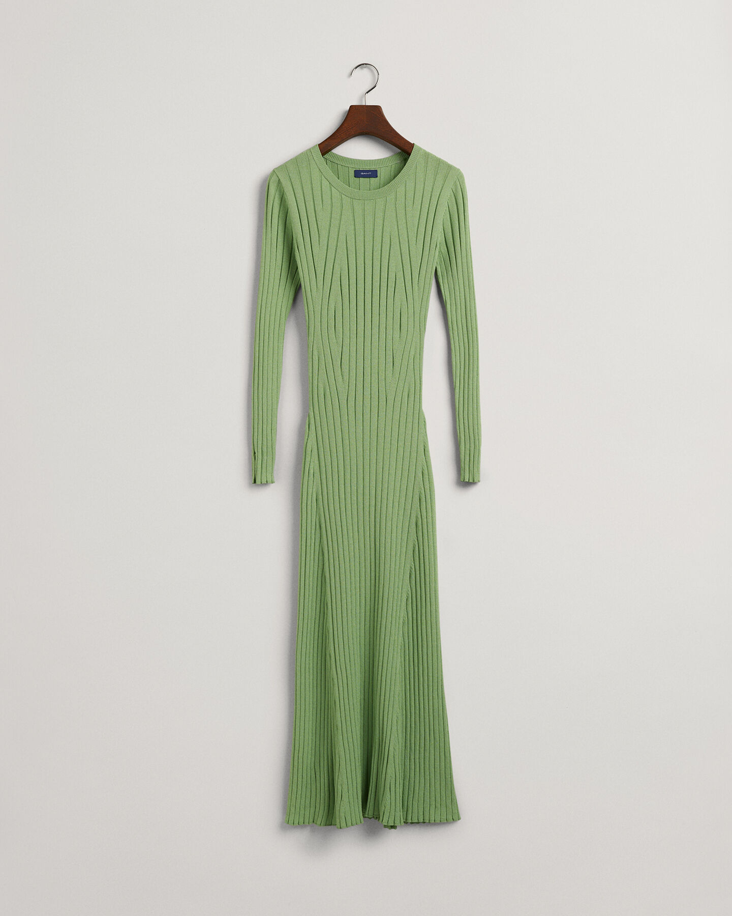 Geribde jurk met ronde hals