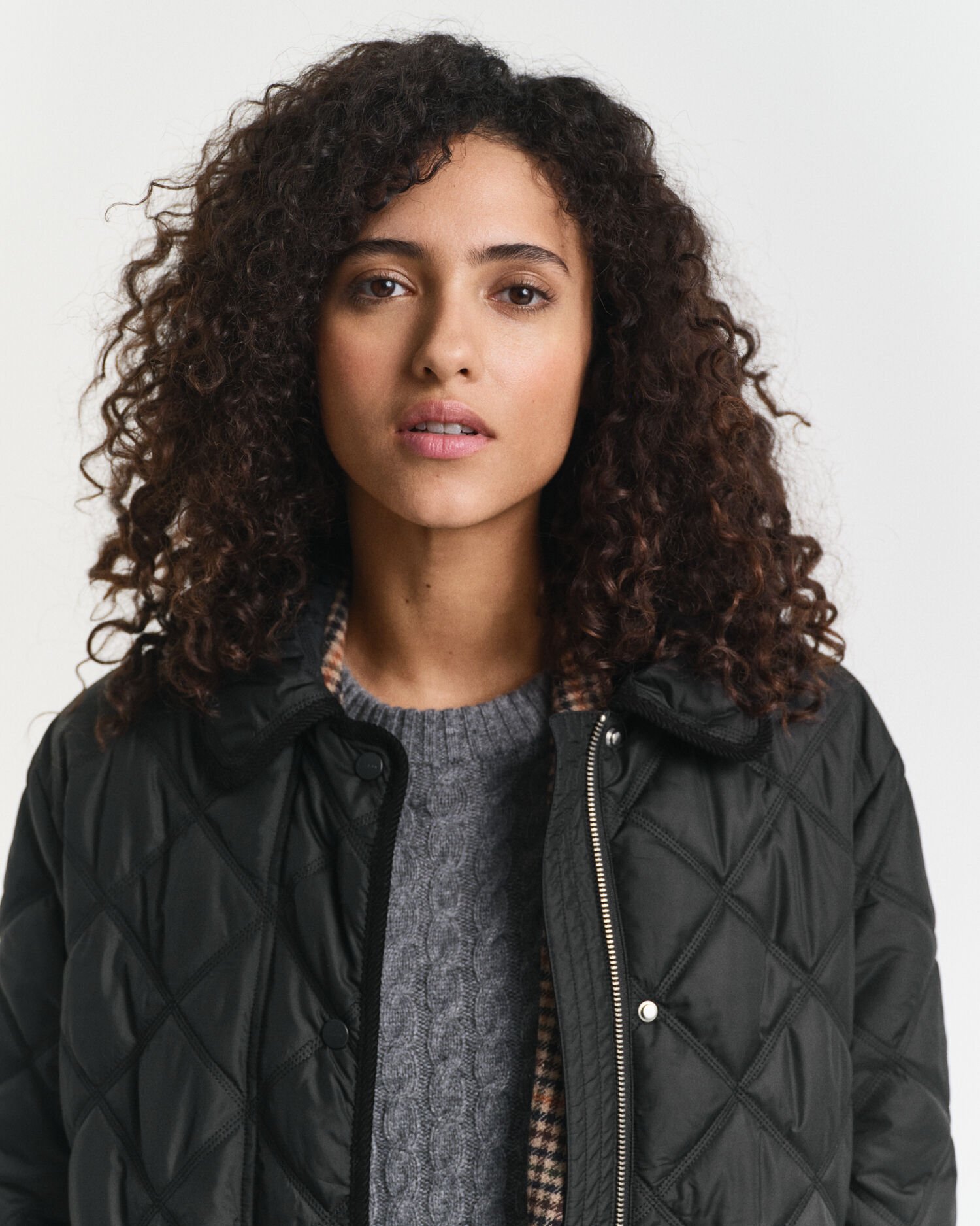 Gewatteerde jas met corduroy details