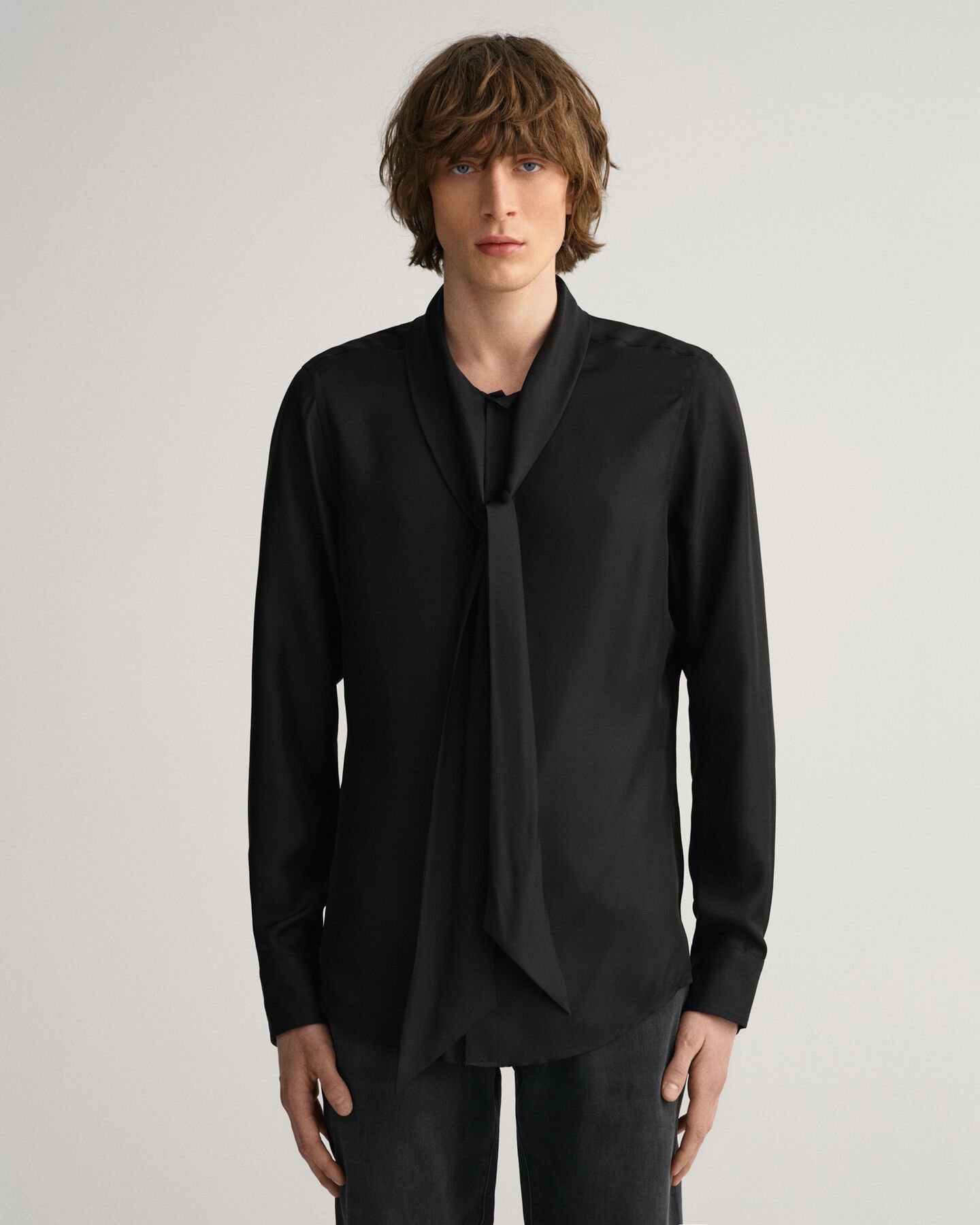 Slim Fit effen overhemd met vlinderdas