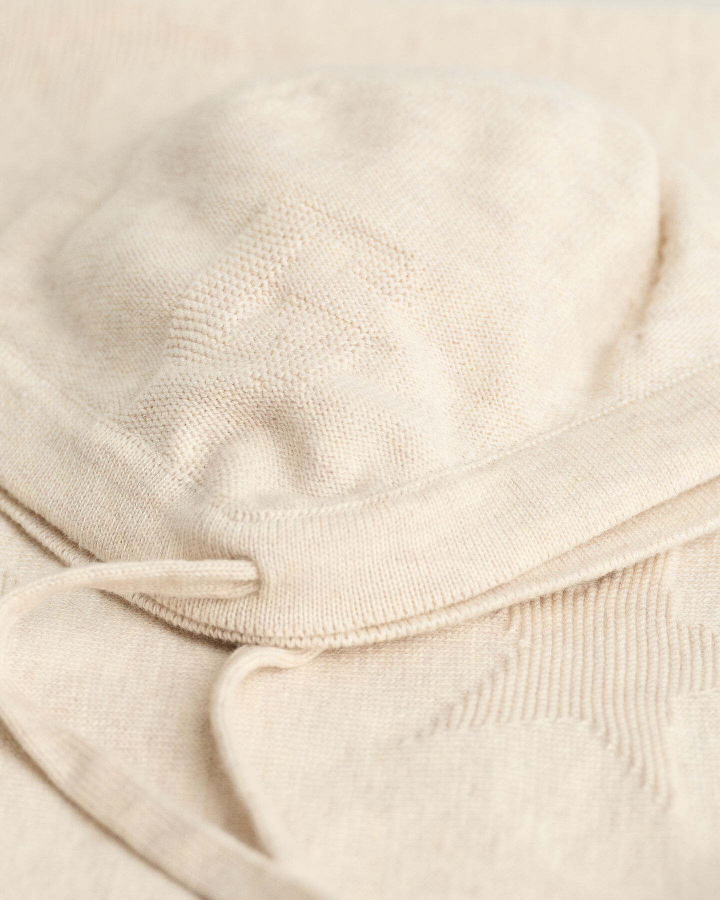 Baby cadeauset met dekentje en mutsje