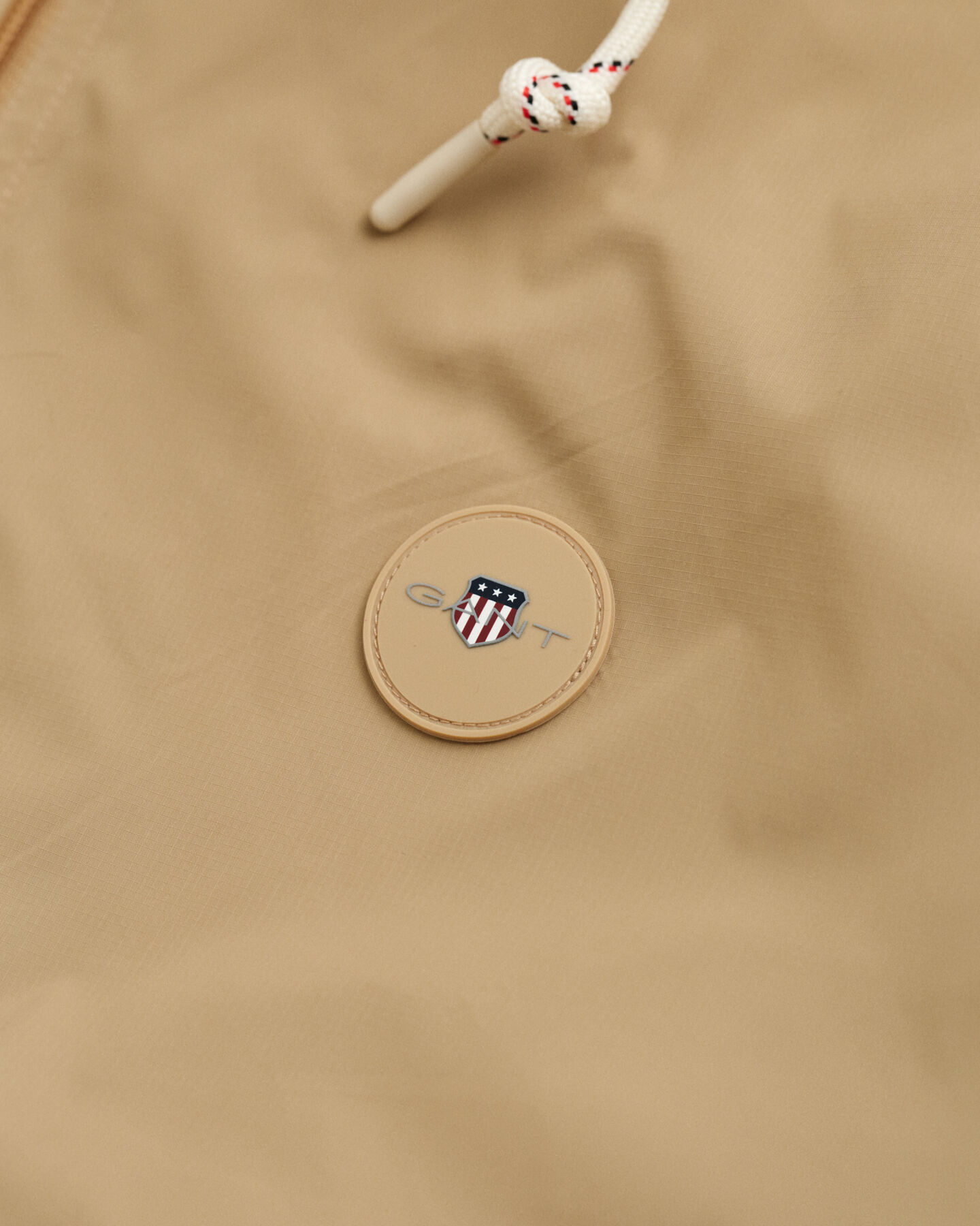 Opvouwbaar lichtgewicht Windbreaker-jack