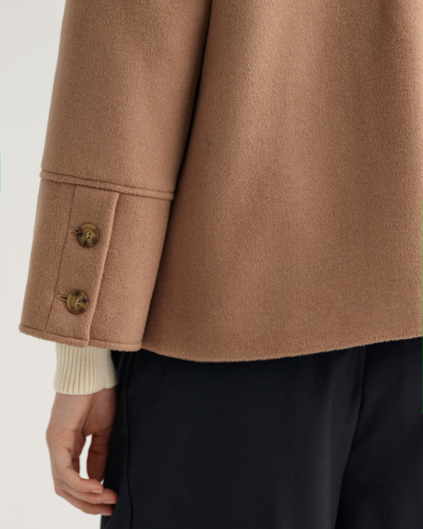 Cropped jack van wolmix