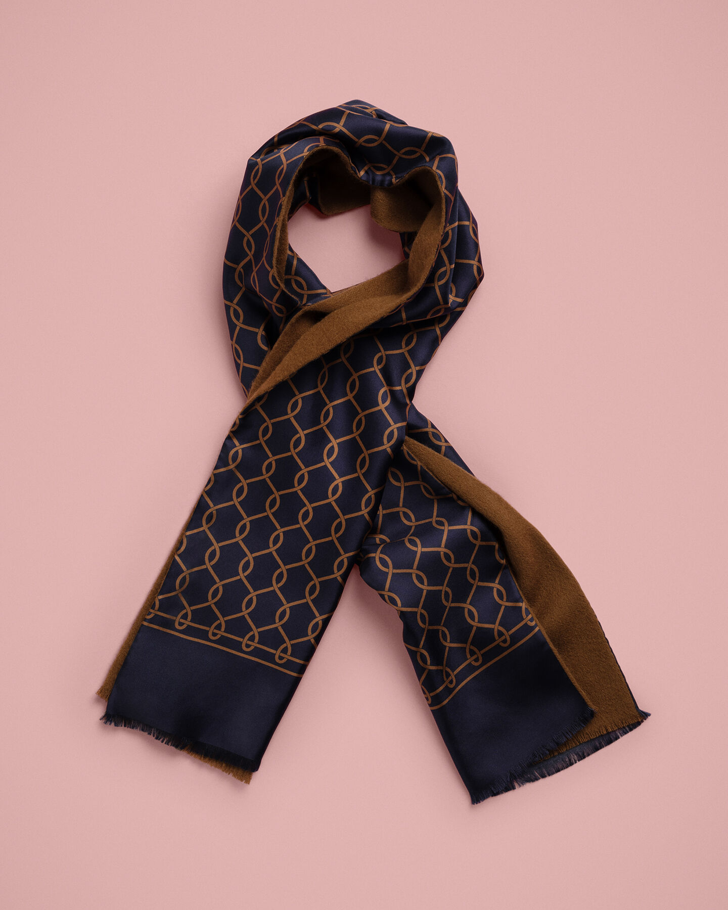 Sjaal van zijde, wol en kasjmier