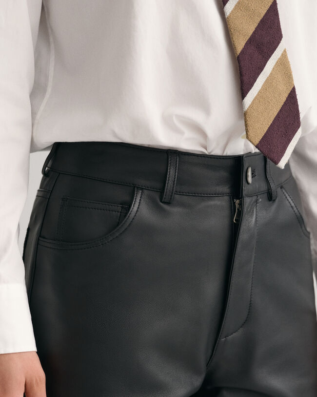 Leren short met rechte pijp