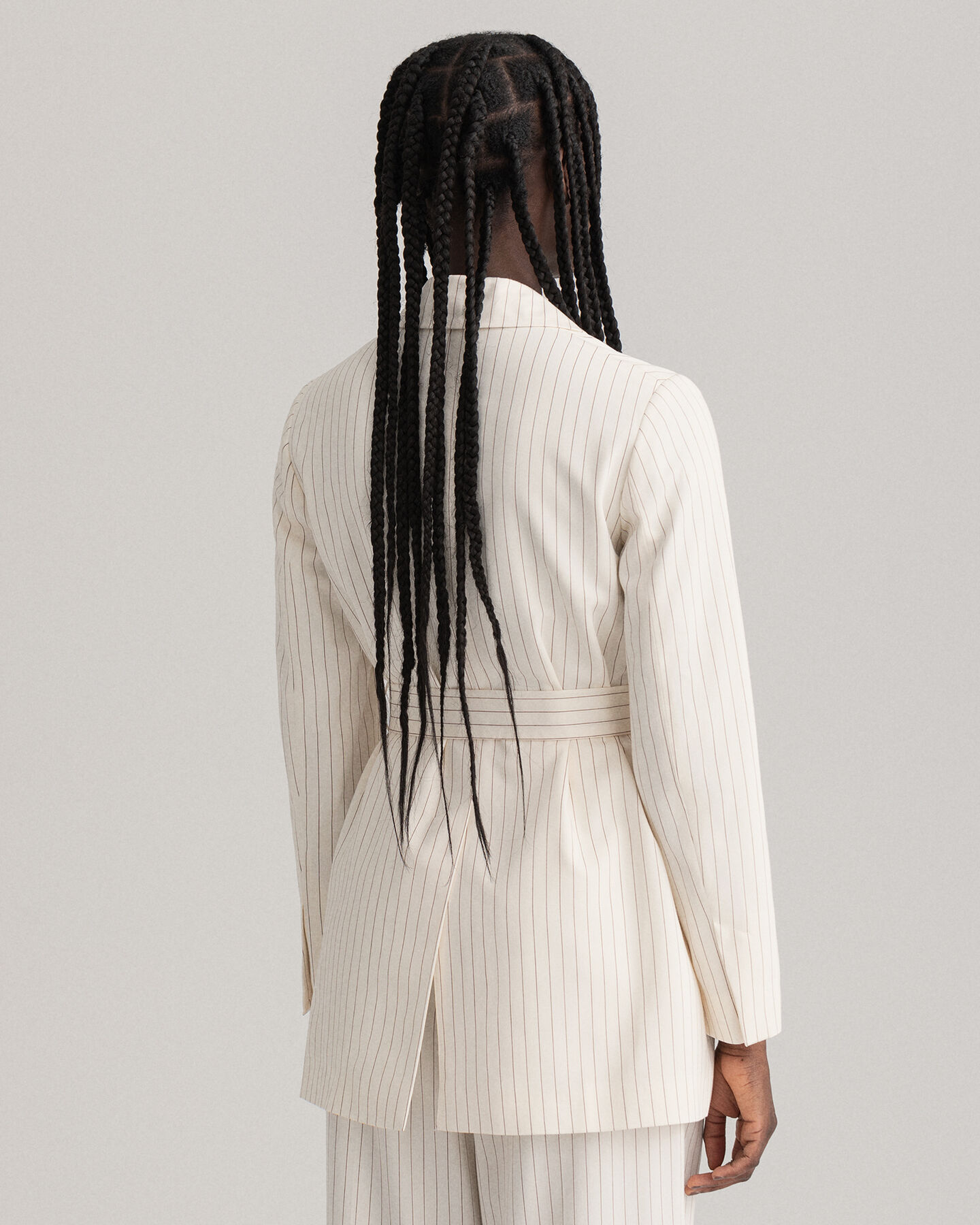 Blazer met krijtstreep en ceintuur