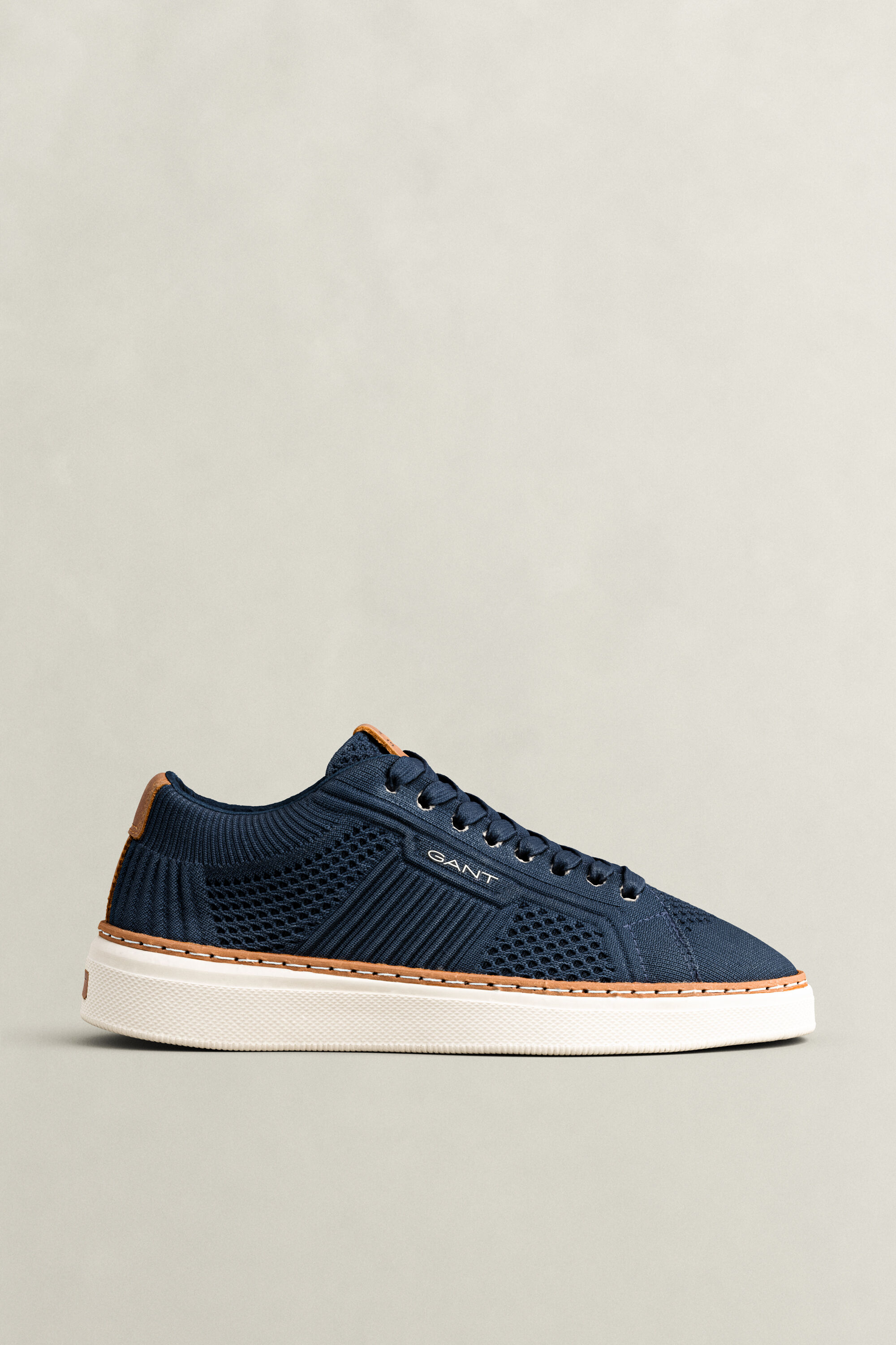 San Prep sneakers