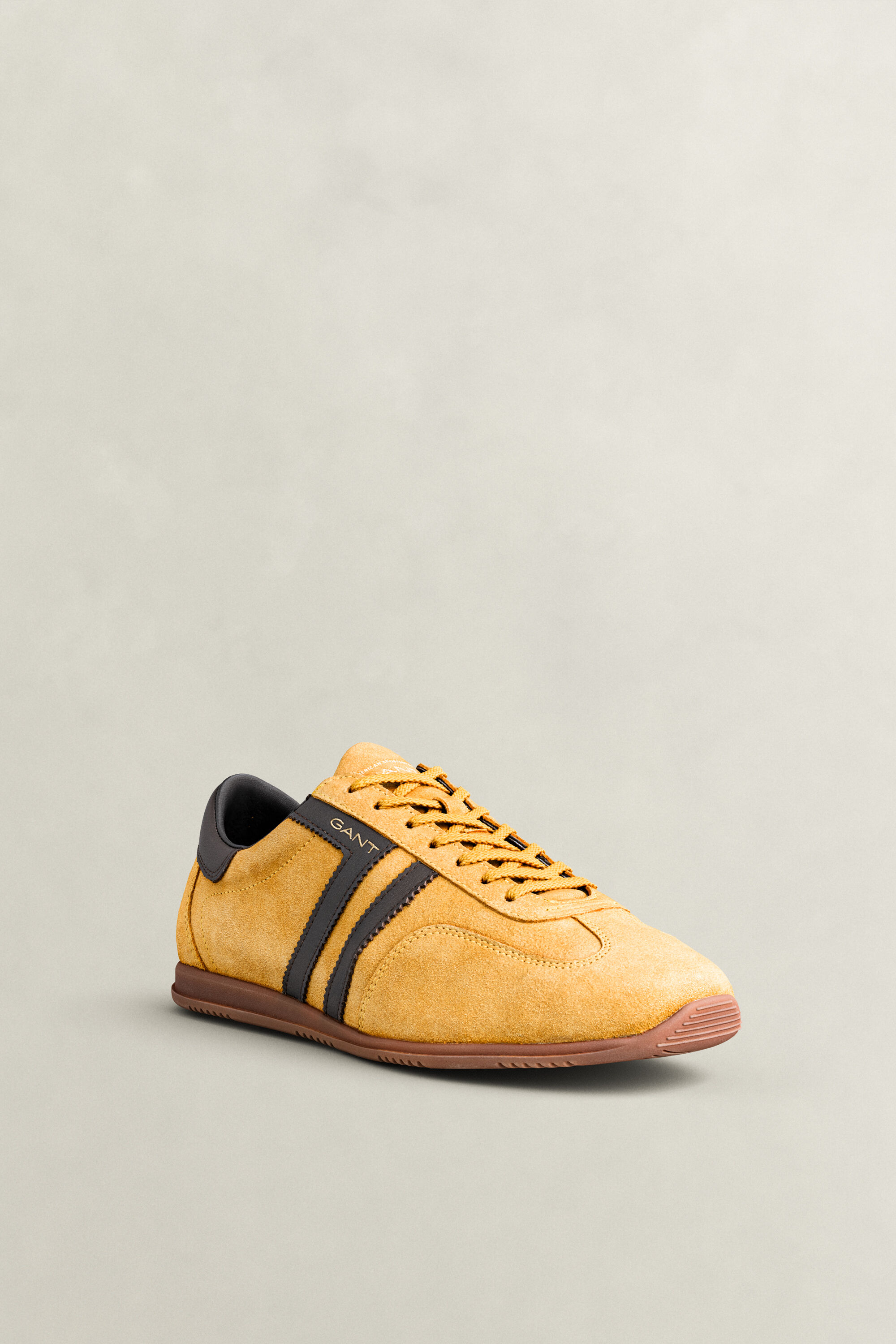 Spearclub suède sneakers