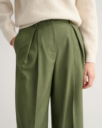 Wijde broek met hoge taille en plooien