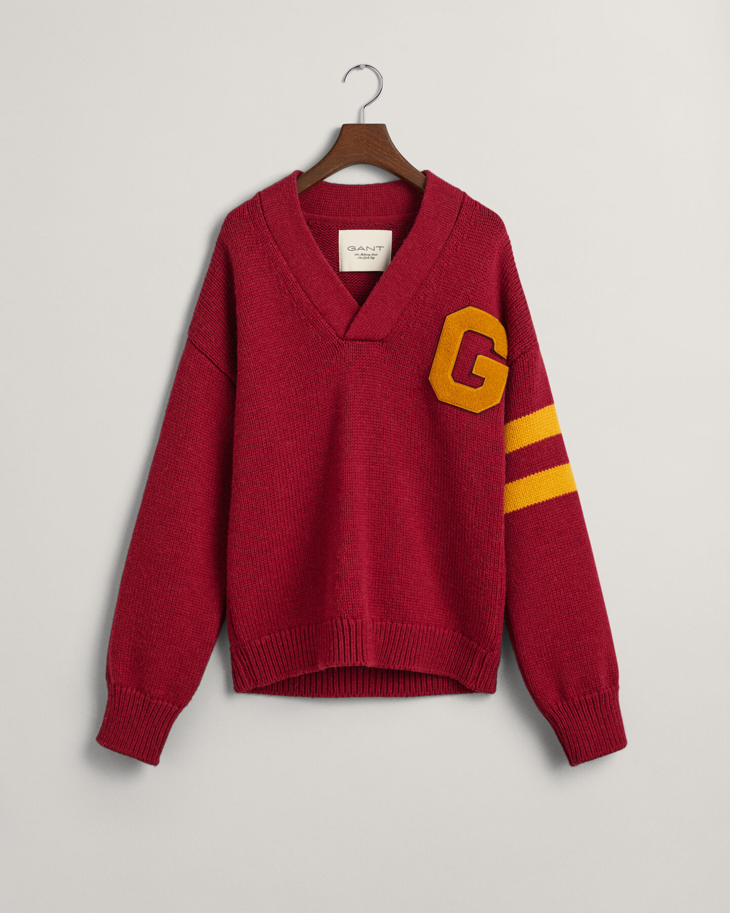 Letterman trui met V-hals