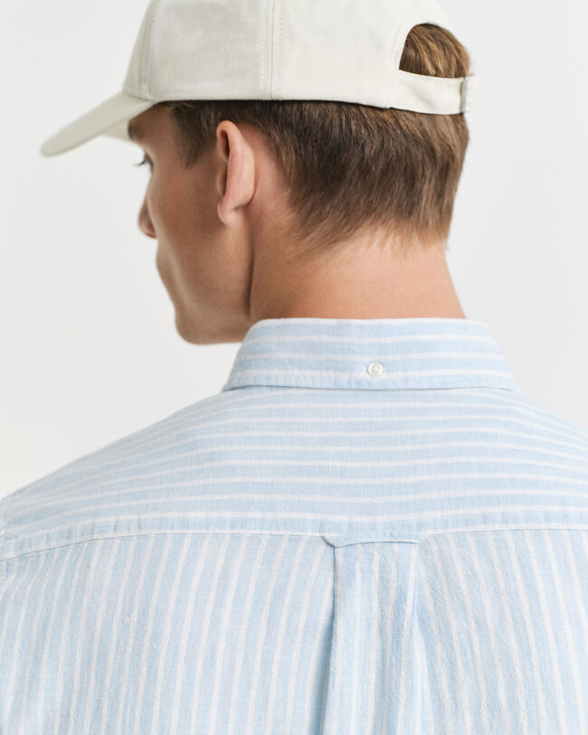 Regular Fit gestreept overhemd met korte mouwen van katoen en linnen