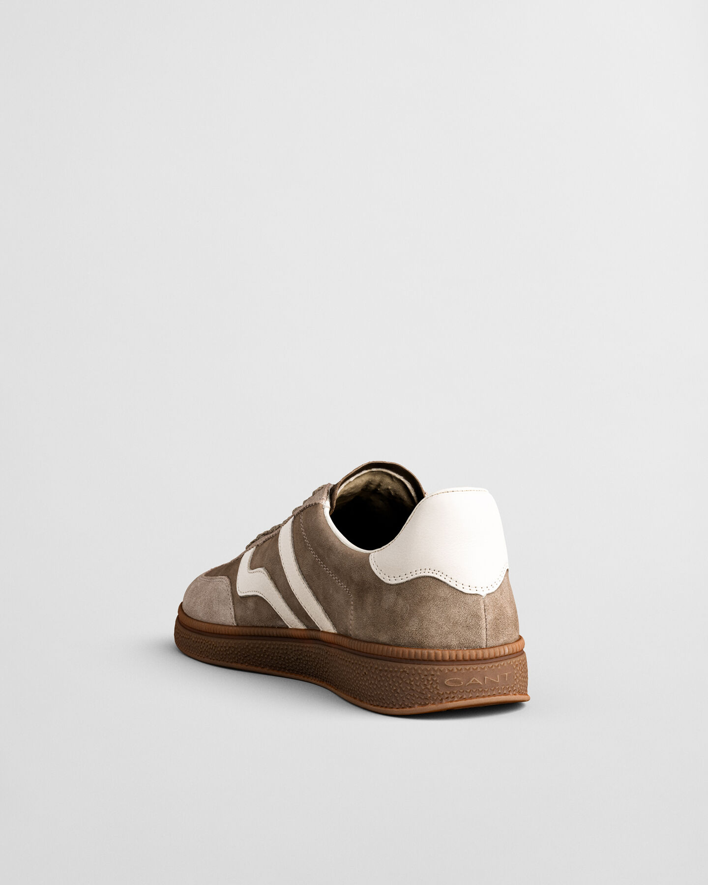 Cuzmo suède sneakers