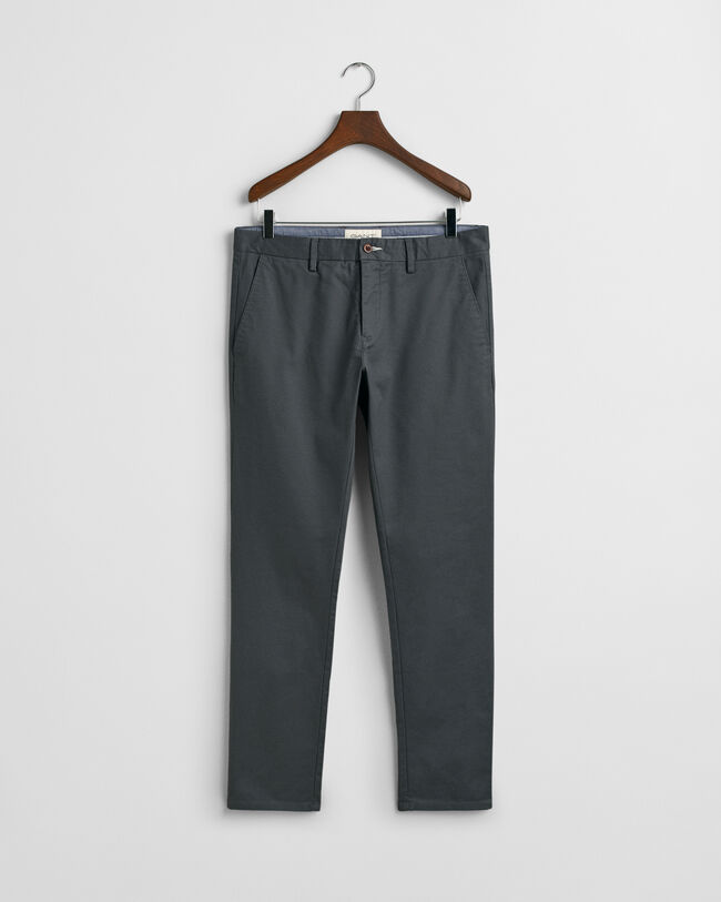 Slim Fit chino