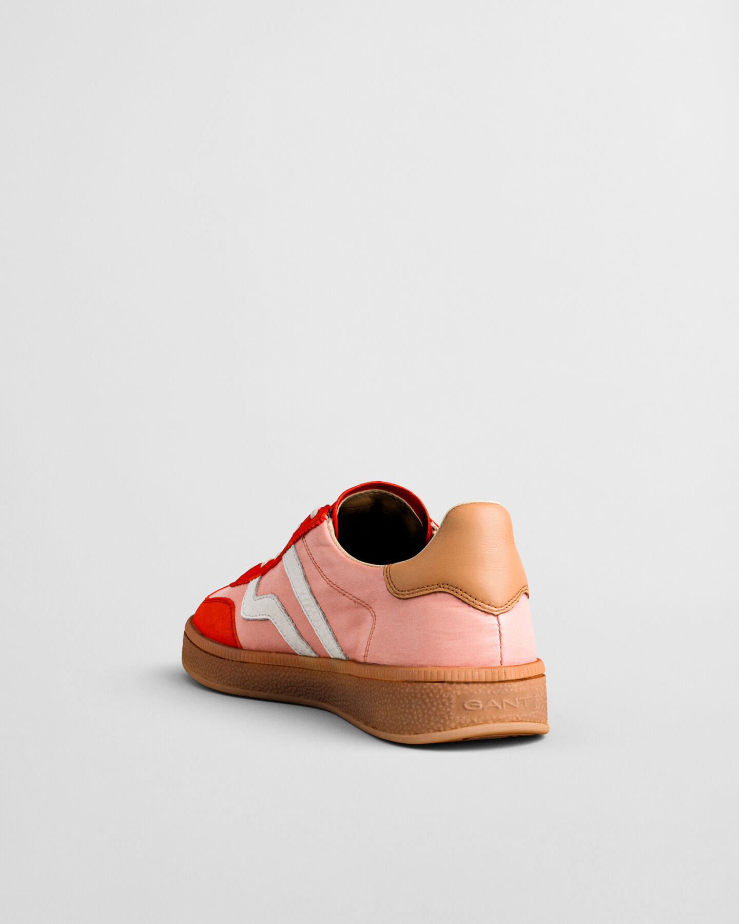 Cuzima sneakers met satijn en suède