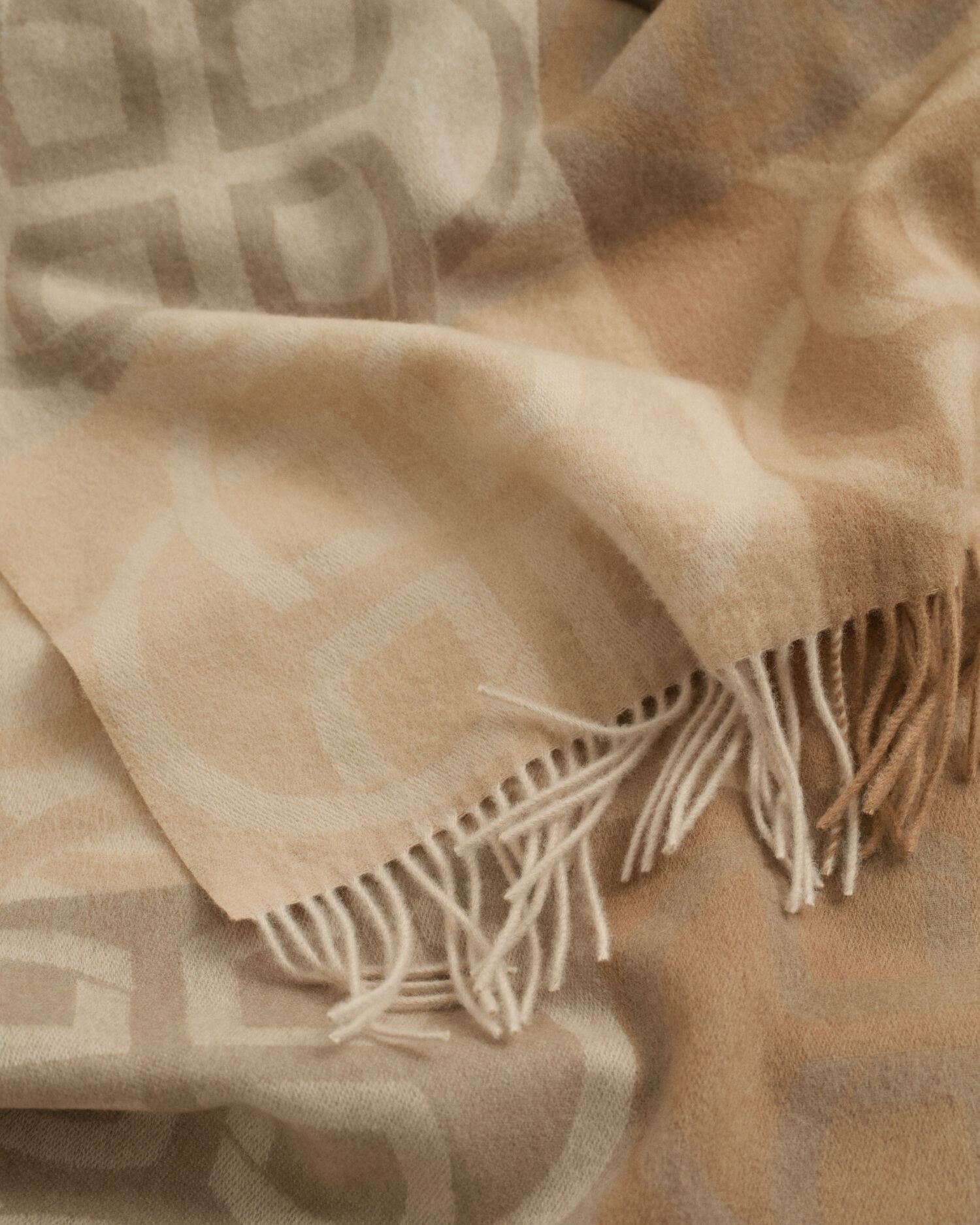 Monogram wollen sjaal