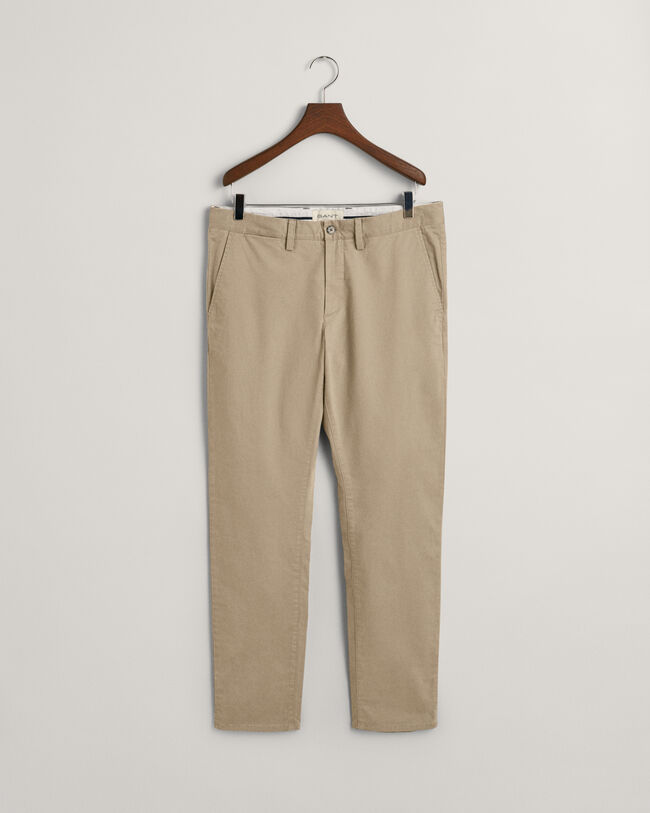 Seasonal Essential Slim Fit Archive Shield chino