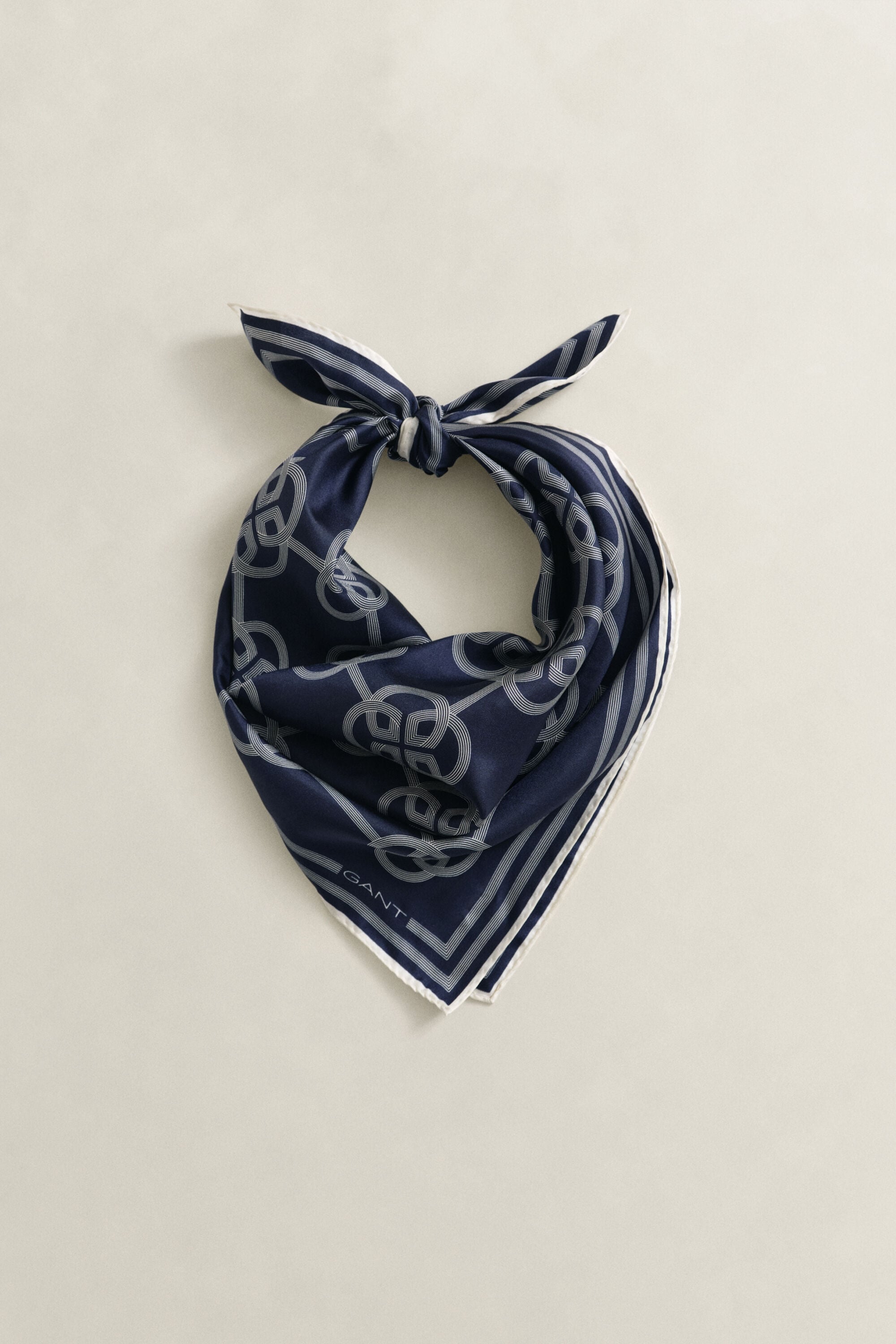 Zijden sjaal met monogramprint