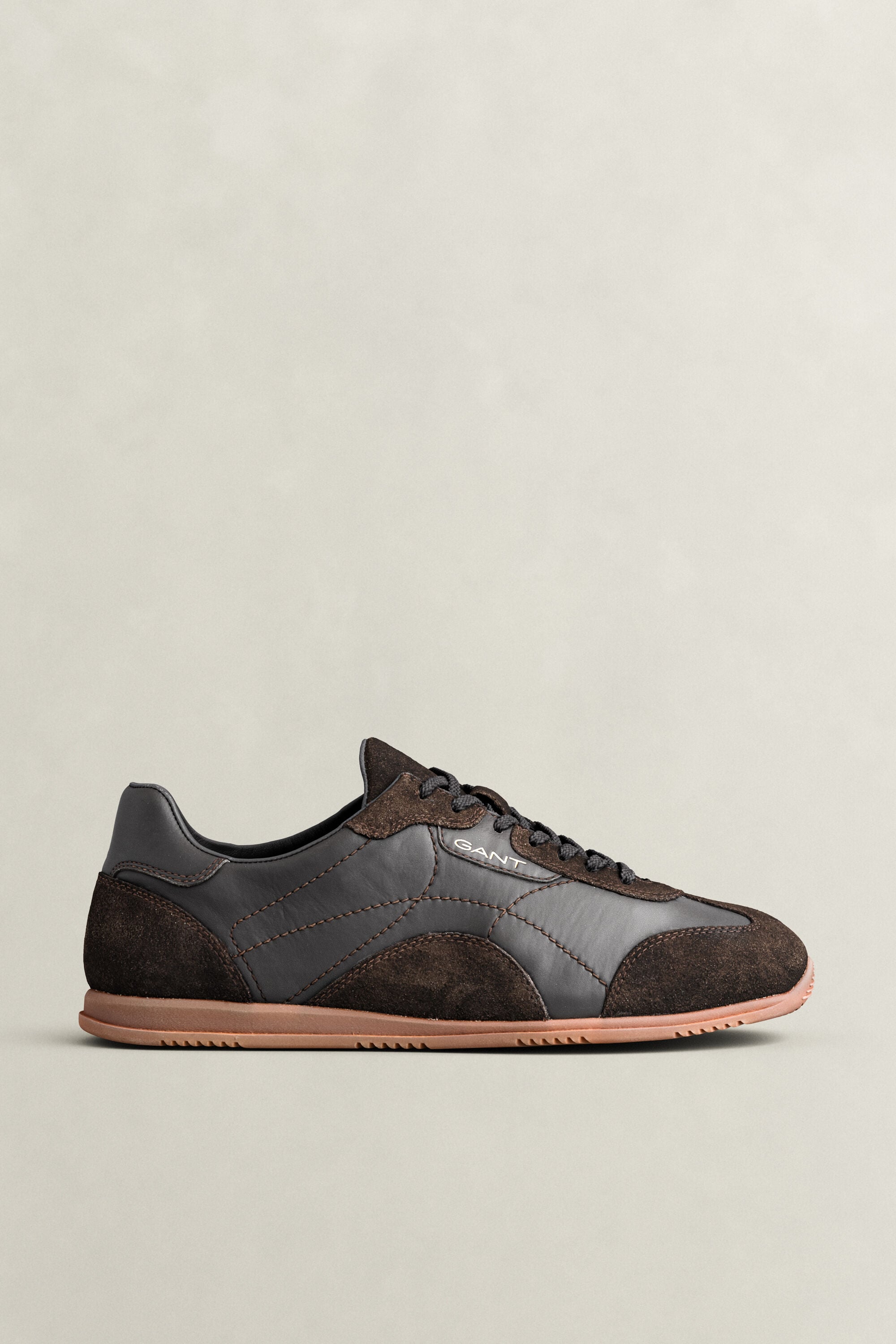 Spearclub suède sneakers