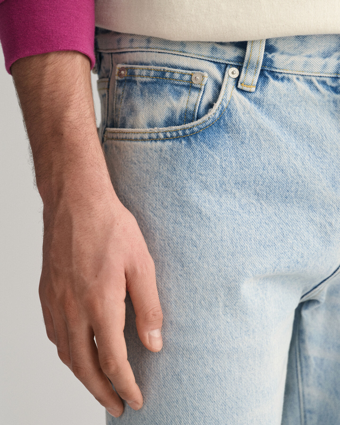 Loose Fit Light Washed jeans