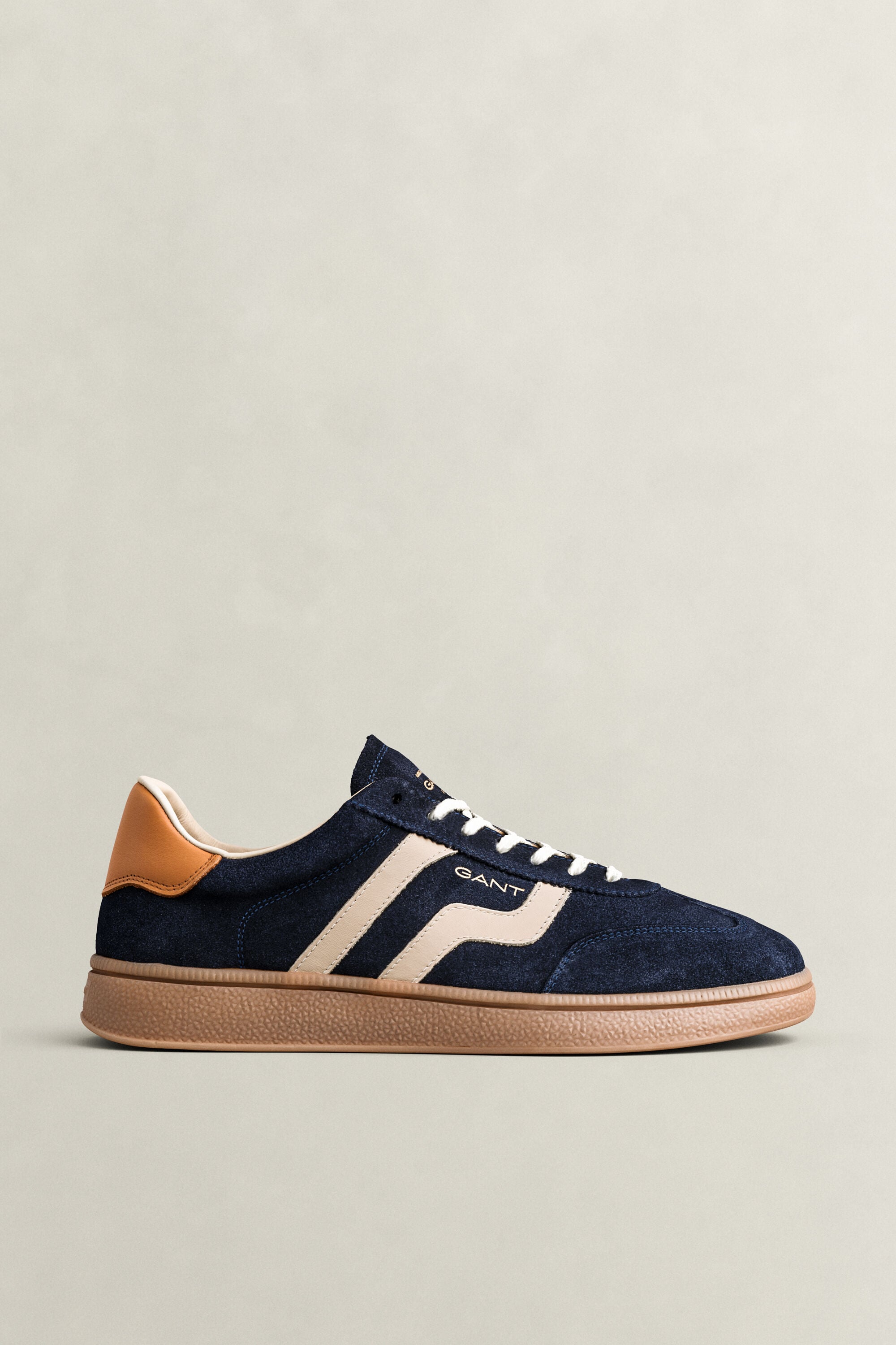 Cuzmo suède sneakers