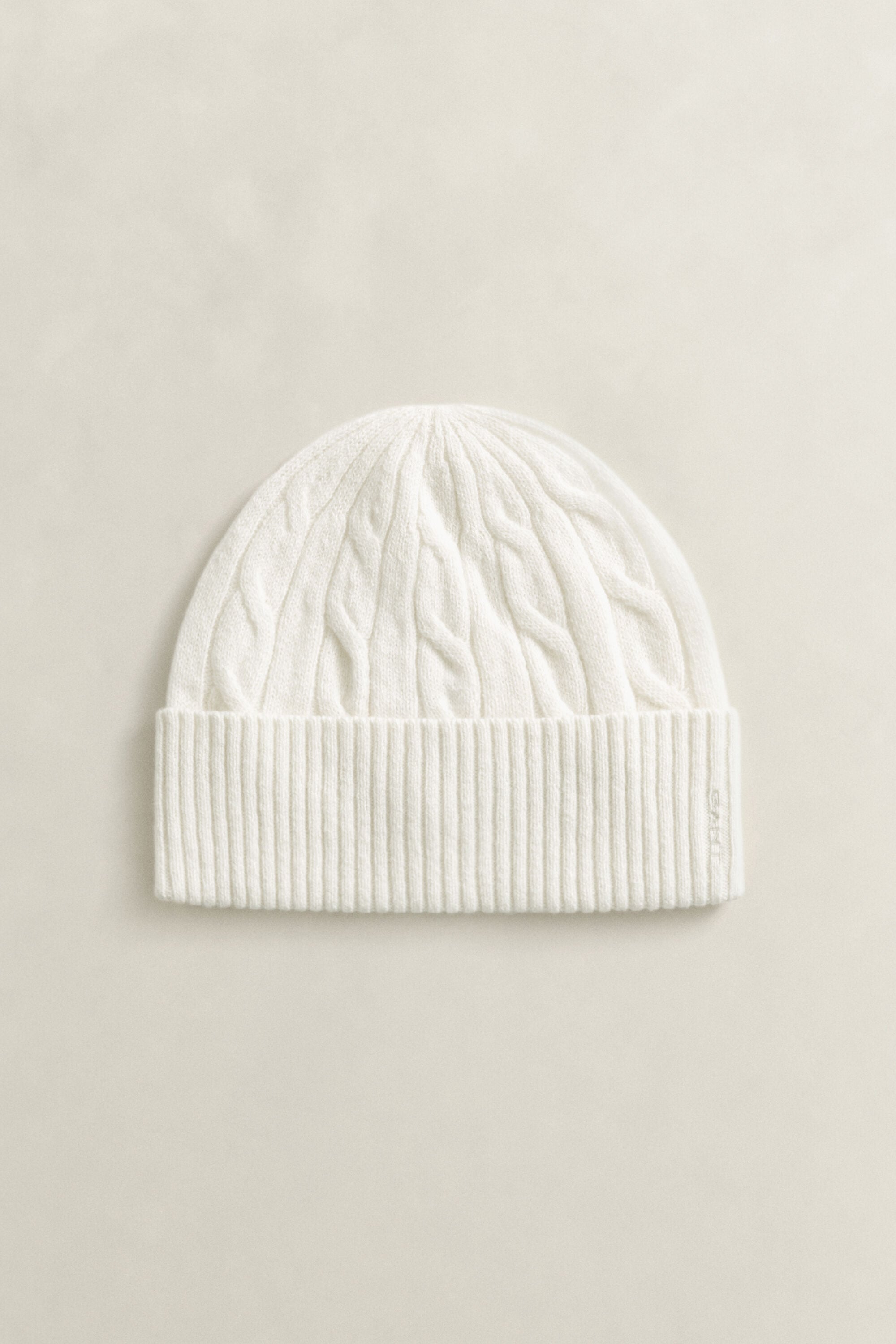 Wollen beanie met kabelpatroon
