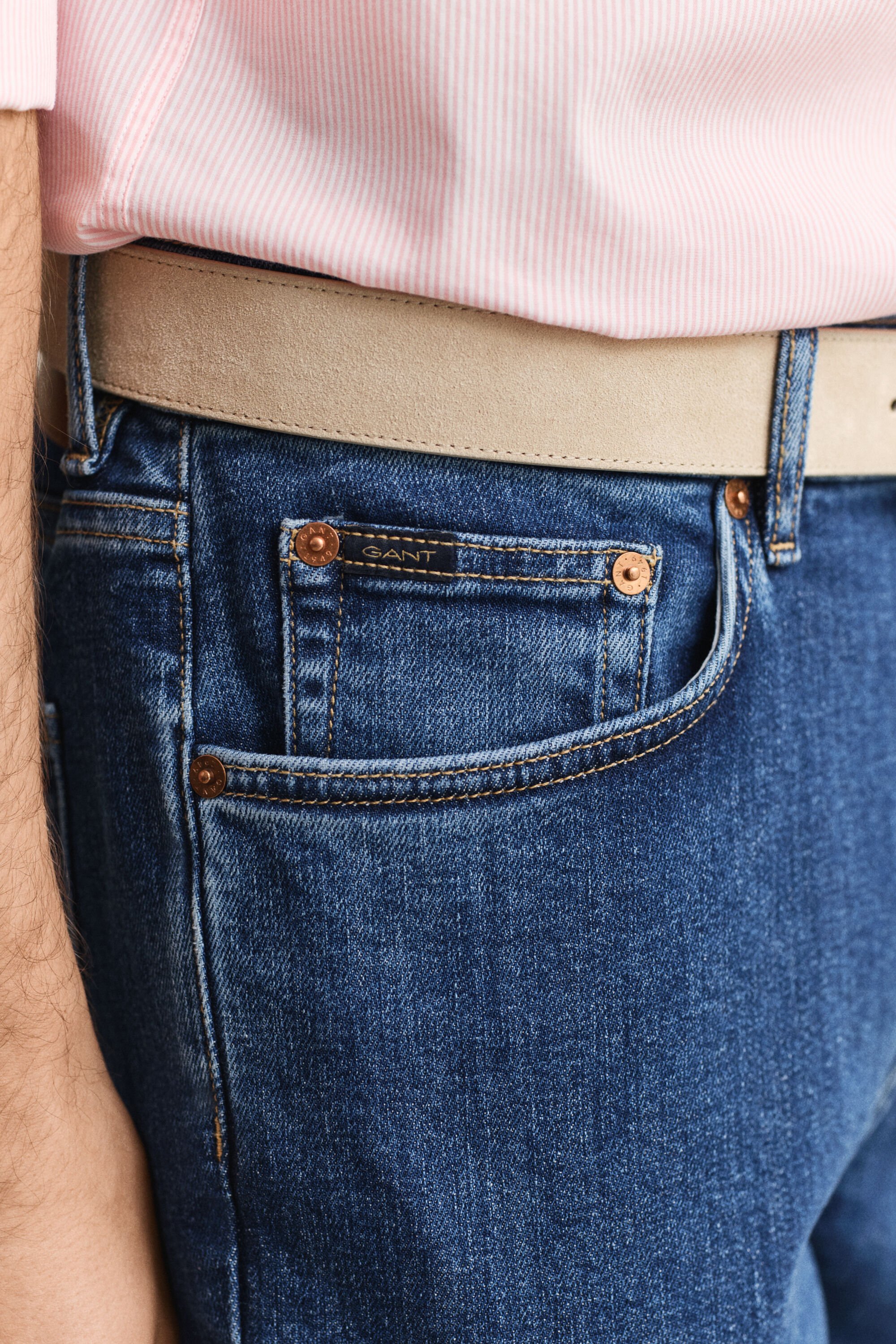 Slim Fit Clean Wash jeans