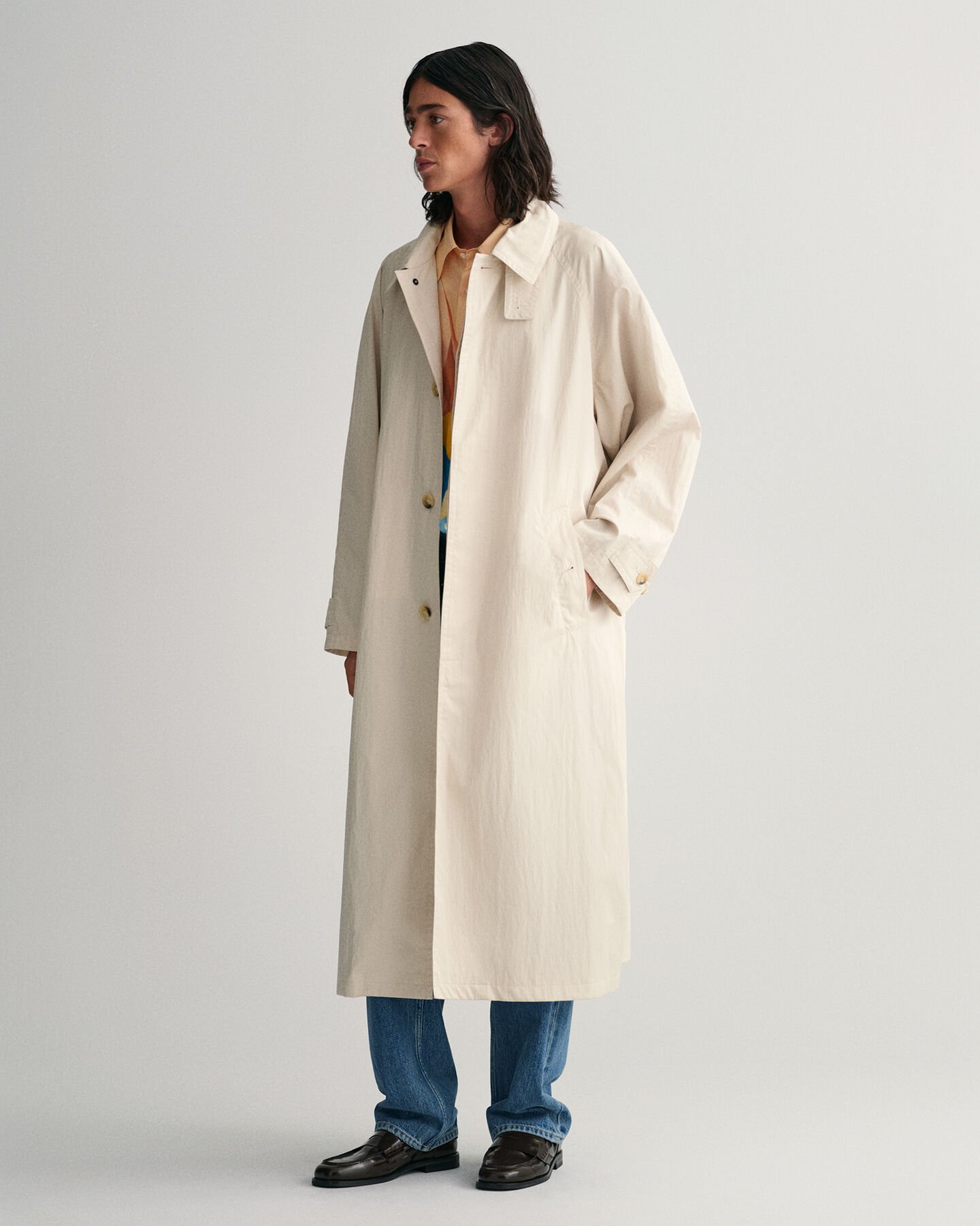 Oversized trenchcoat