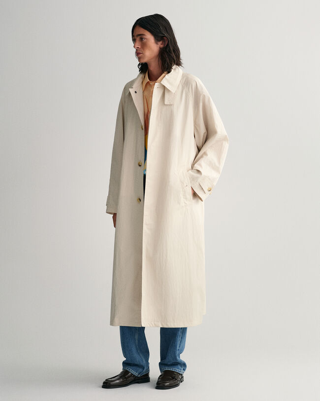 Oversized trenchcoat