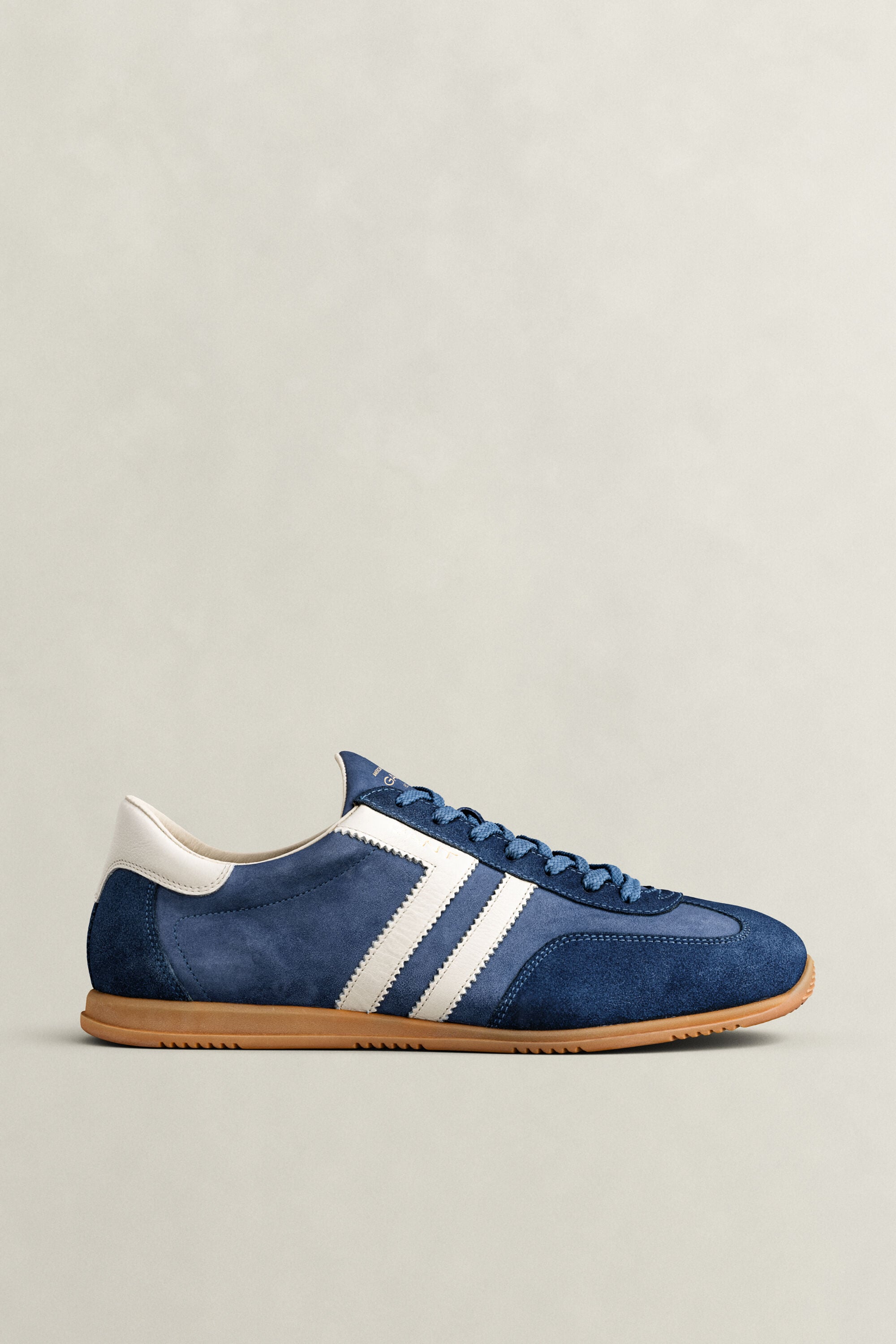 Spearclub suède sneakers