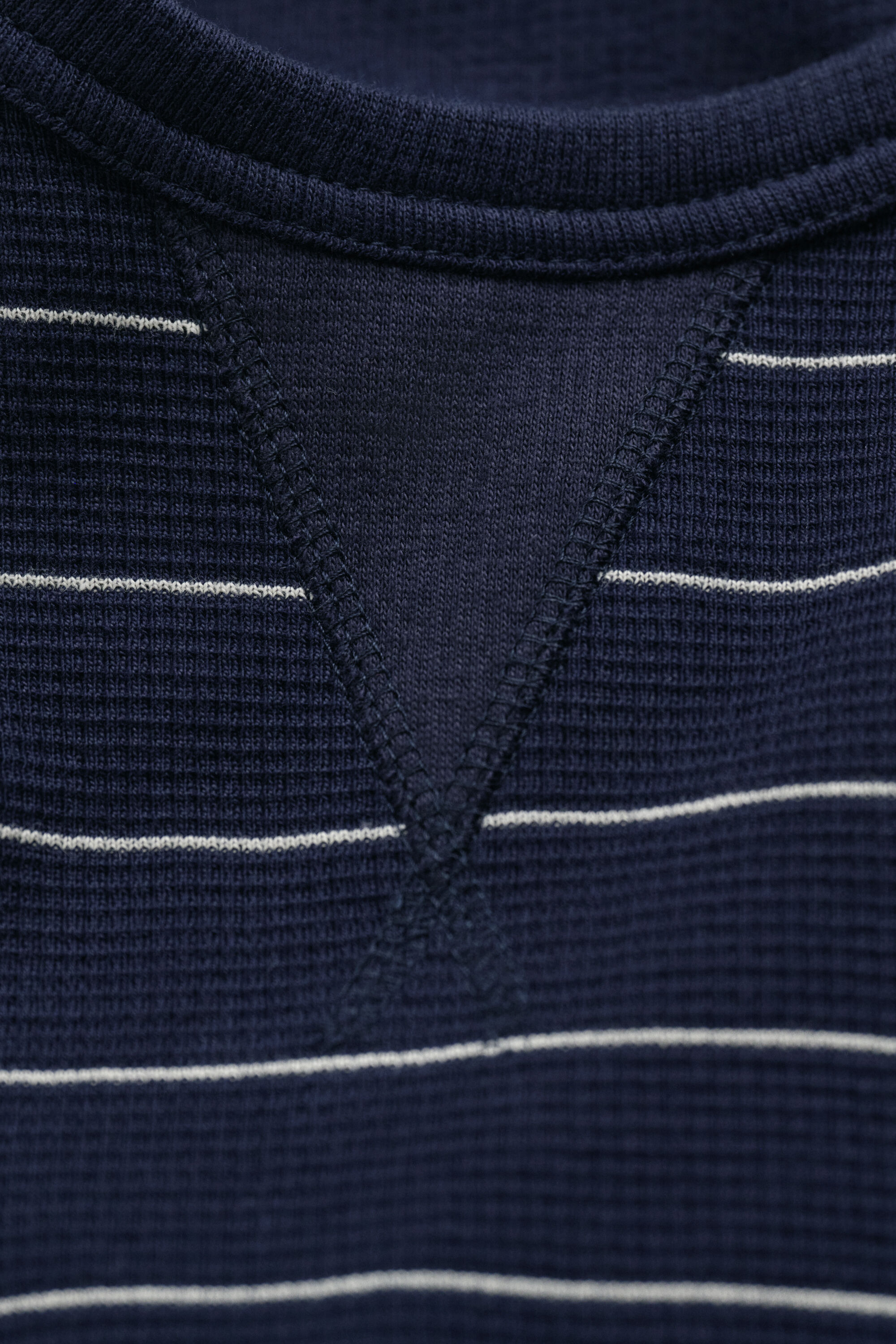 Gestreept T-shirt met textuur