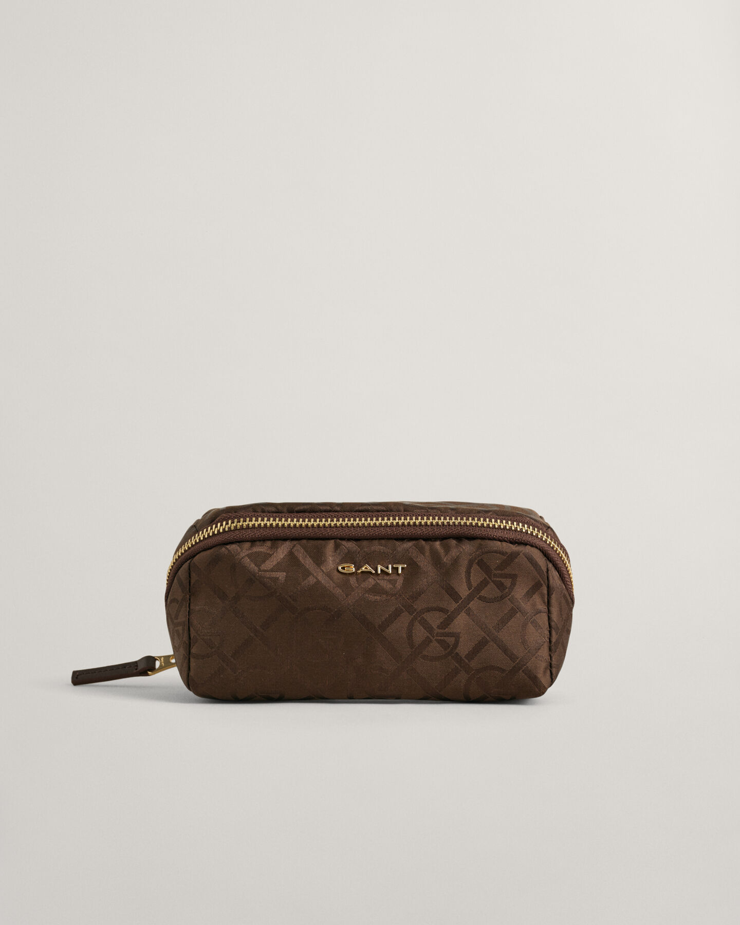 G Patterned make-uptas