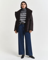 Gestreepte coltrui van buitengewoon zachte lamswol