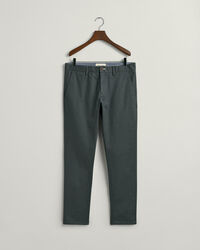 Slim Fit chino