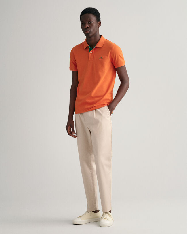 Piqu&eacute; poloshirt met contrasterende kraag