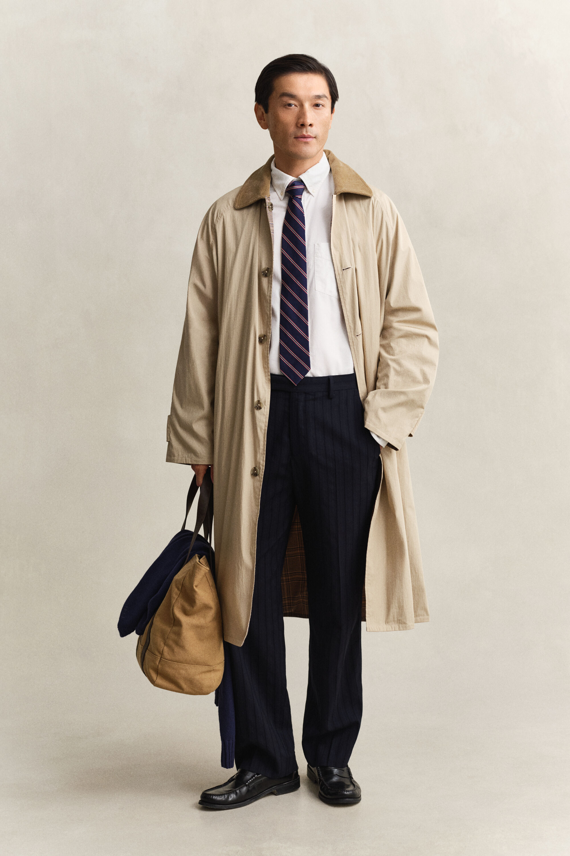 Tweezijdig draagbare lichtgewicht jas