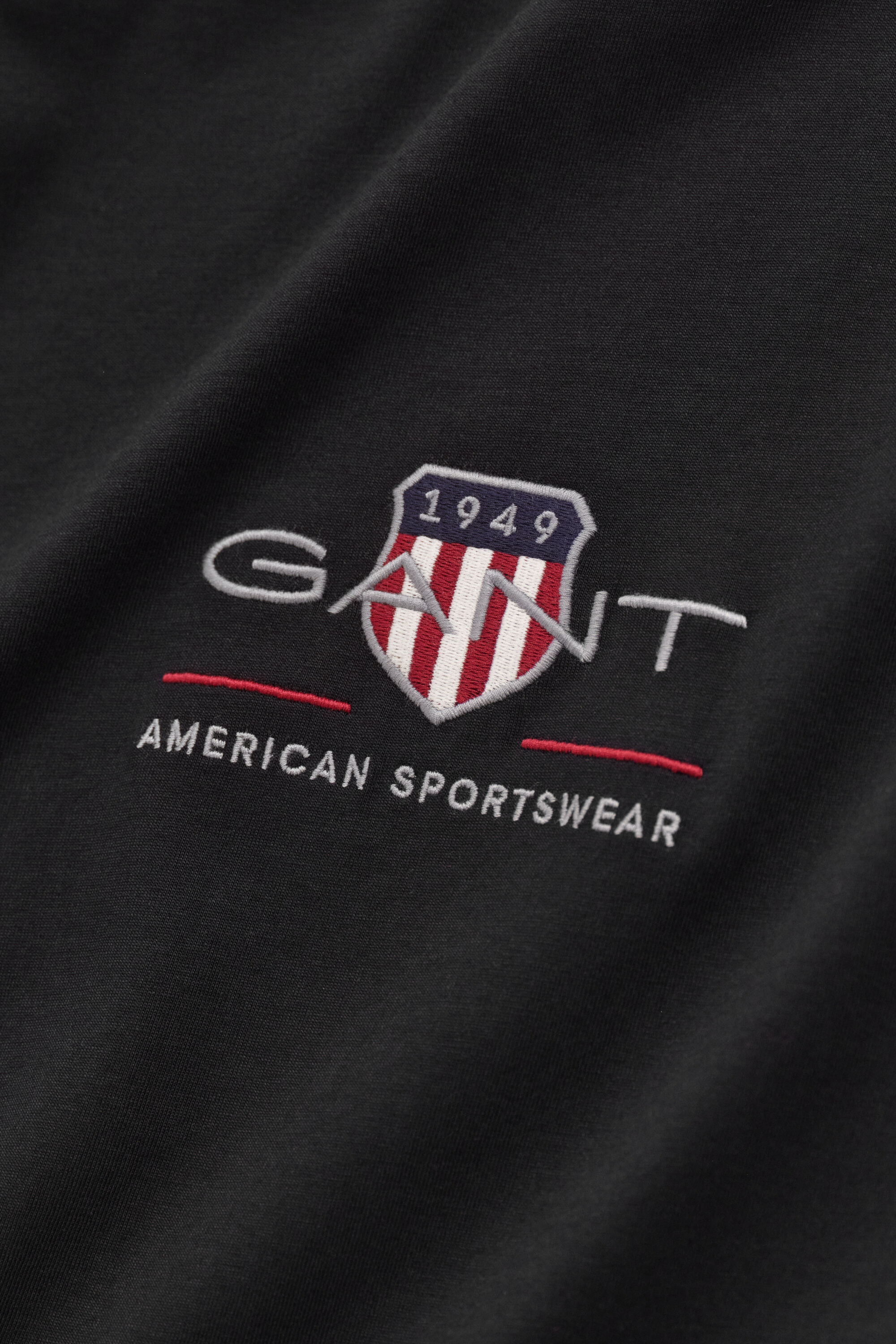 Geborduurd Archive Shield T-shirt