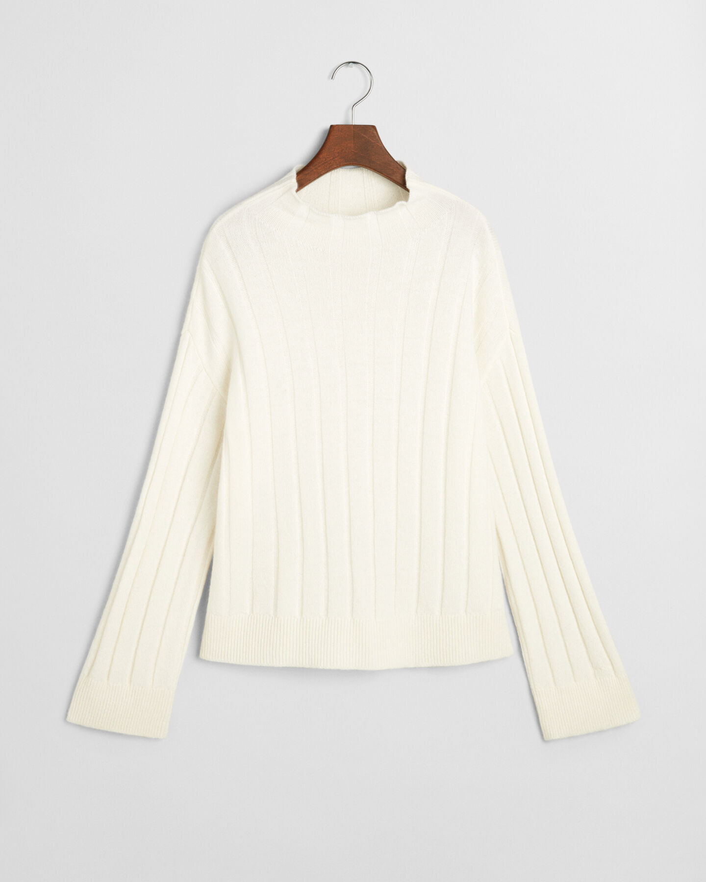 Trui met opstaande kraag van breedgeribde wol