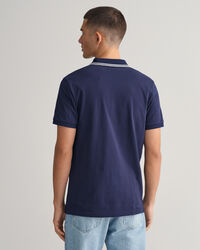 Piqu&eacute; poloshirt met contrasterende kraag met streepjes