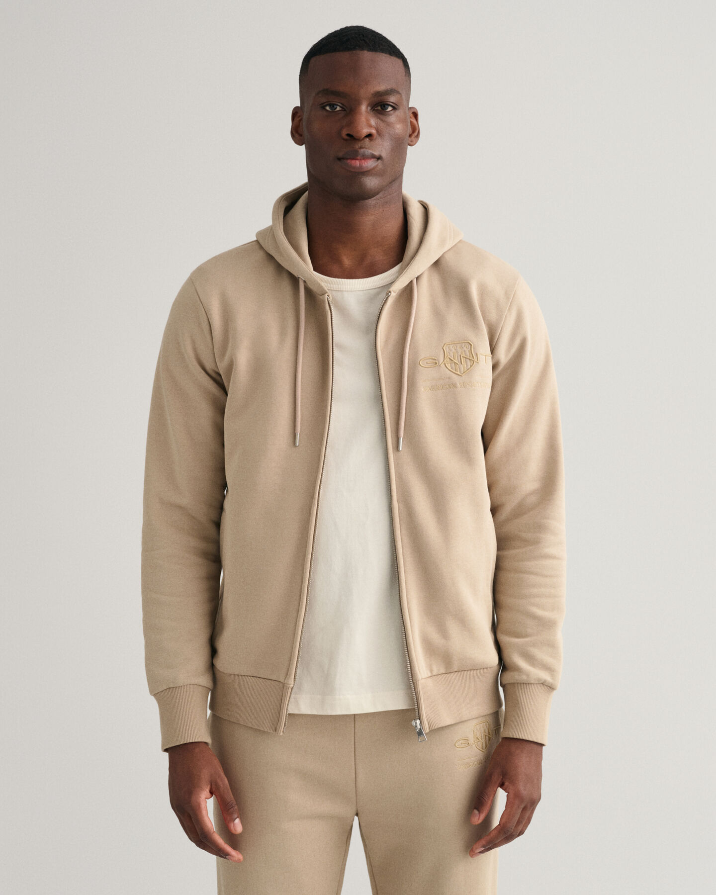 Tonal Shield hoodie met ritssluiting