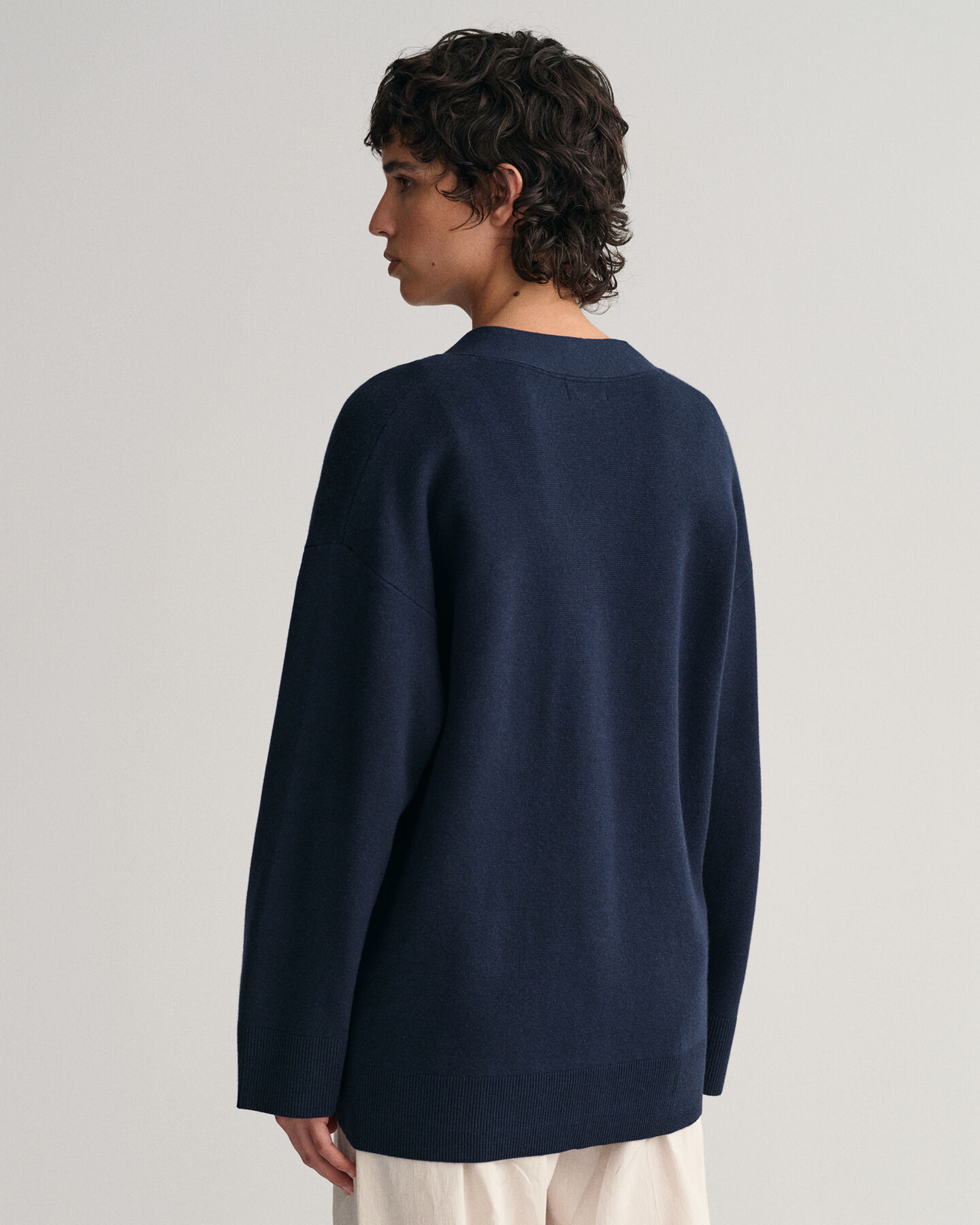 Relaxed Fit vest met V-hals