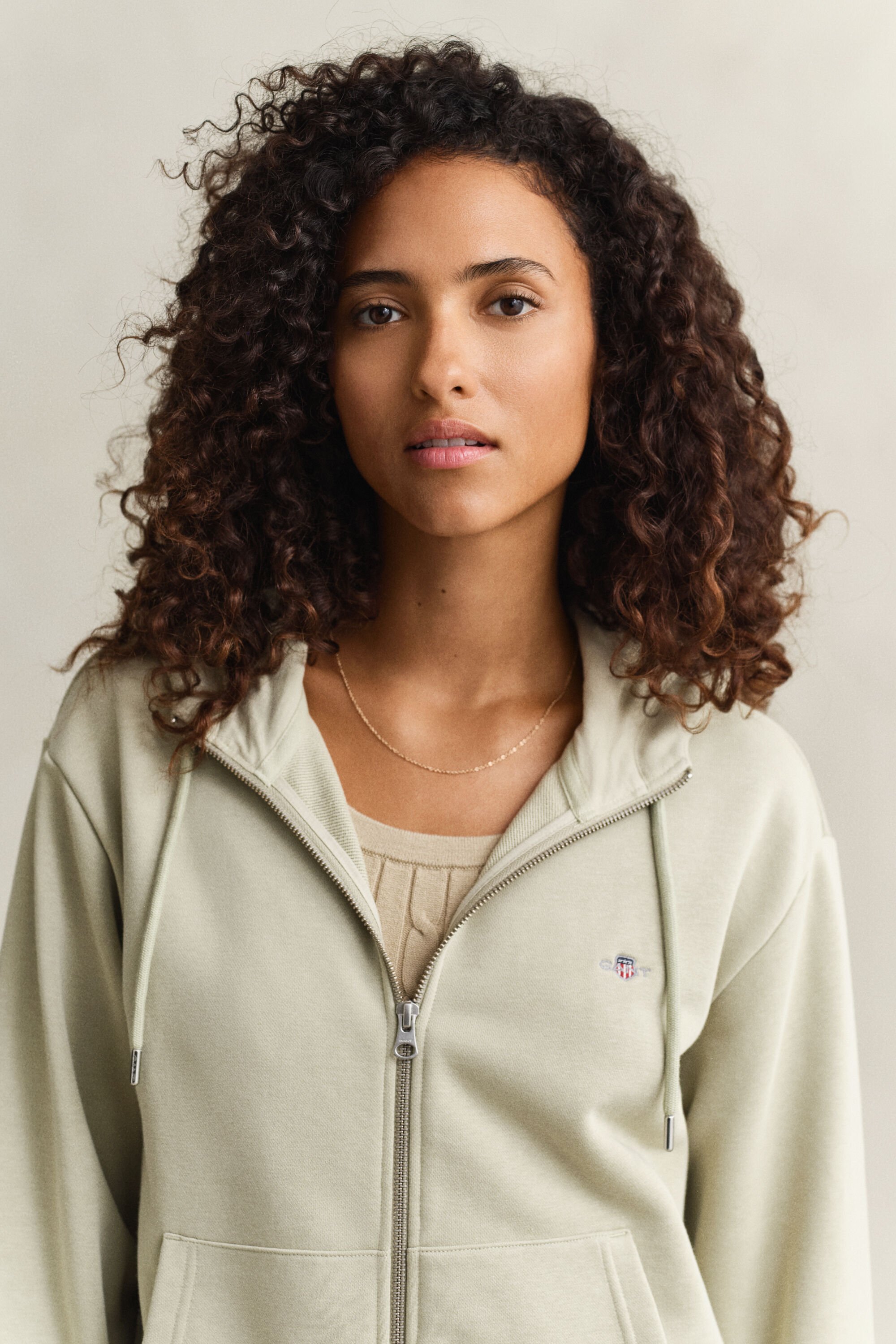 Shield hoodie met ritssluiting