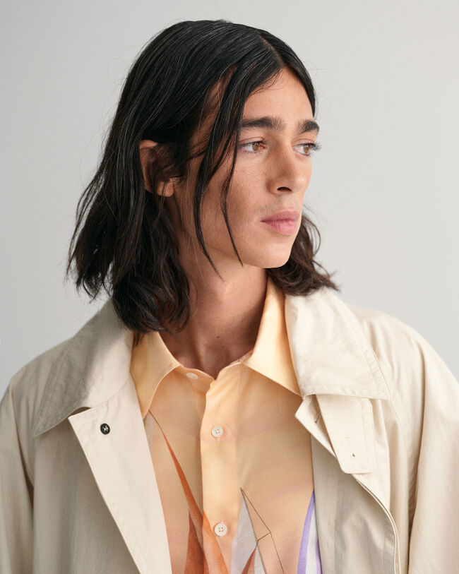 Oversized trenchcoat