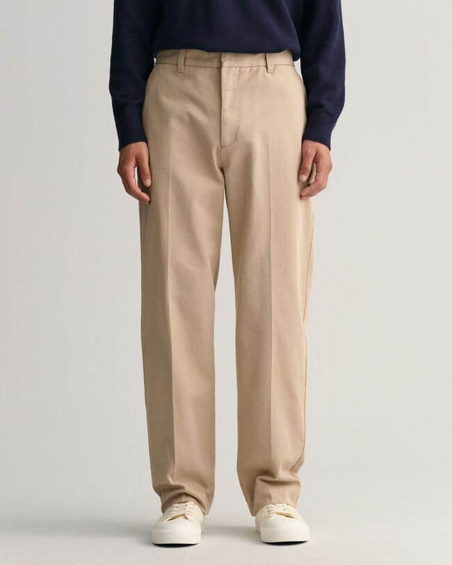 Wide Straight Fit chino