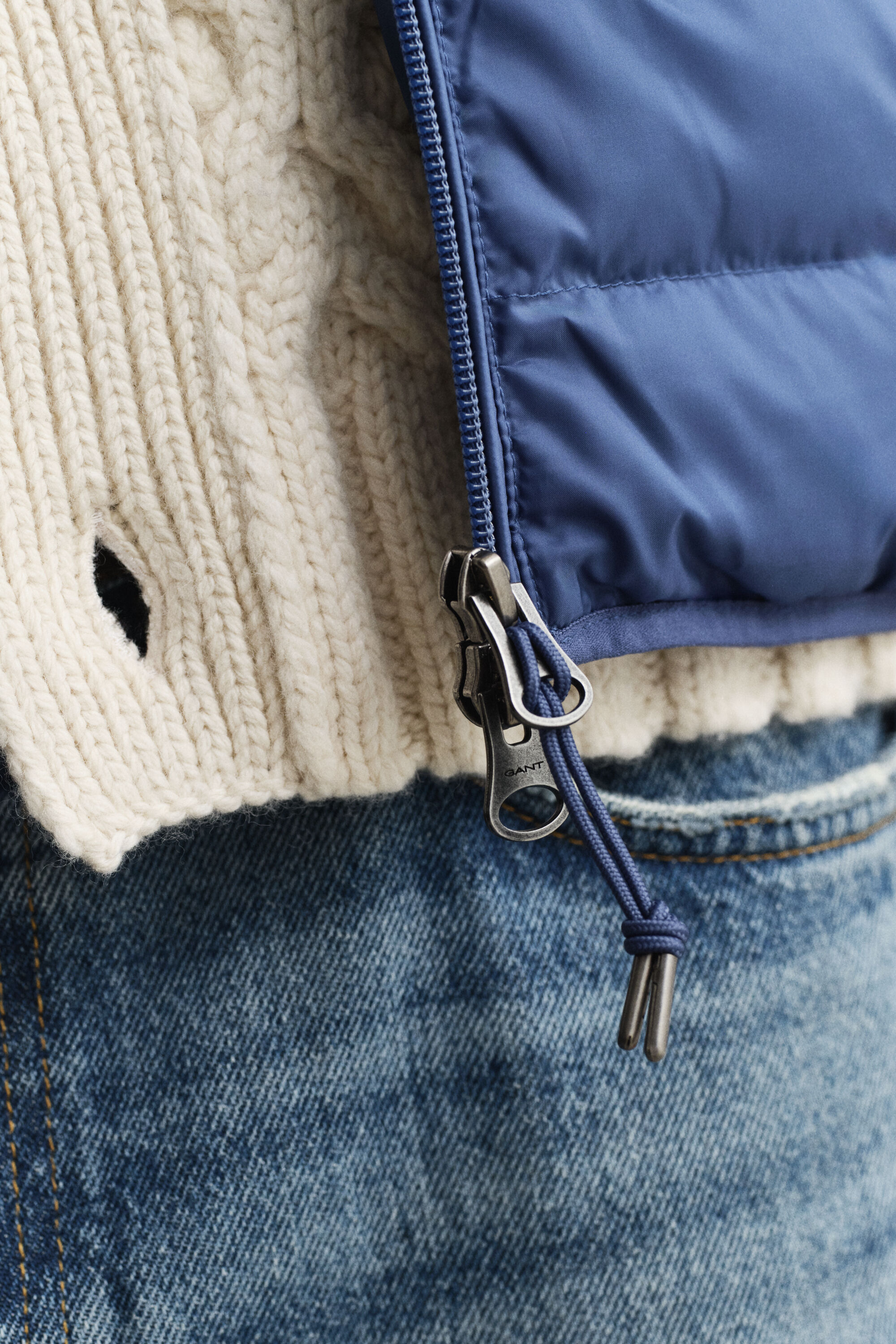 Lichte donsbodywarmer