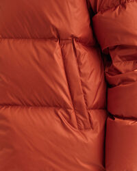 Glanzend gewatteerd jack